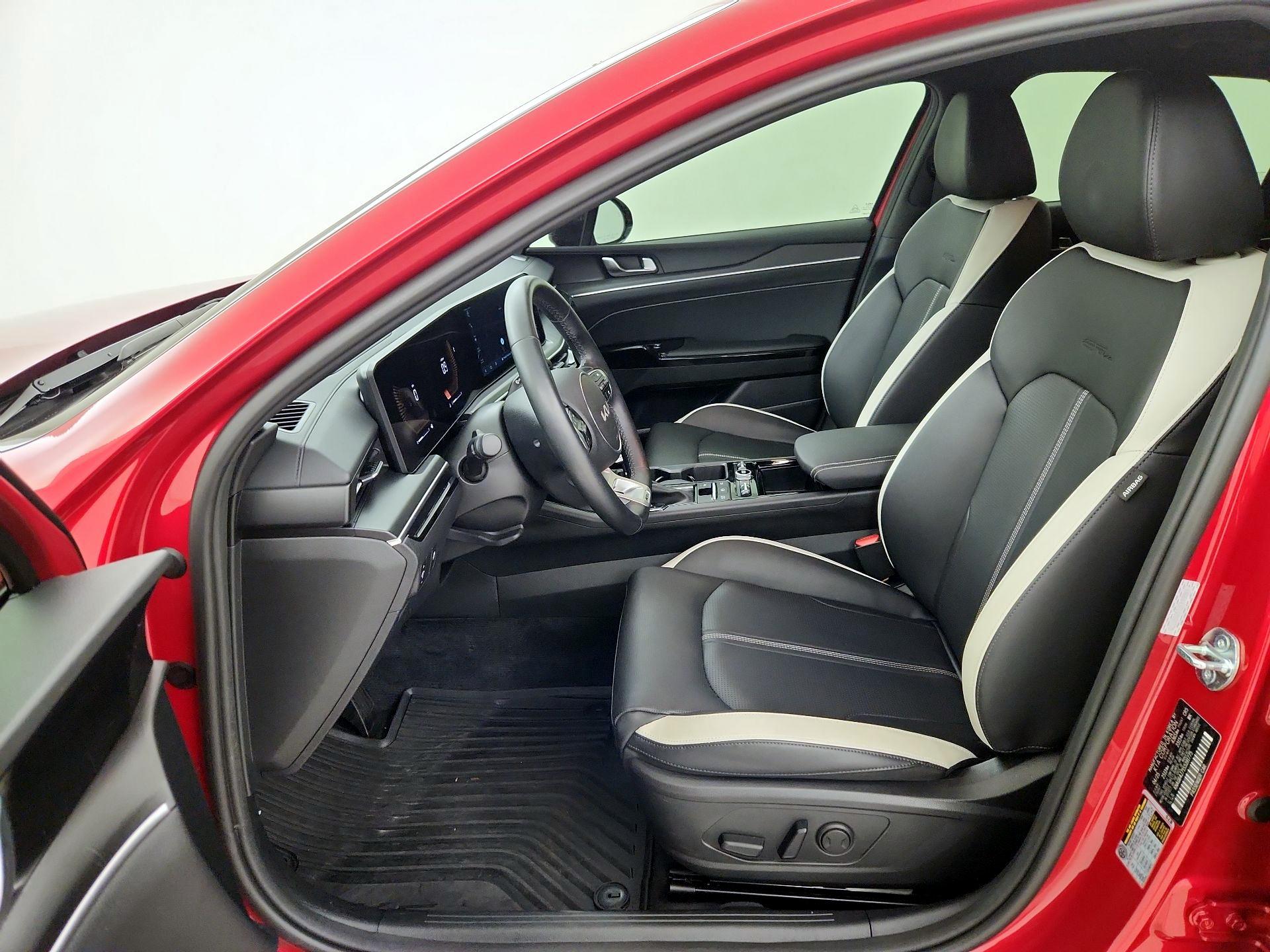 Thumbnail: 2025 Kia K5 - 11