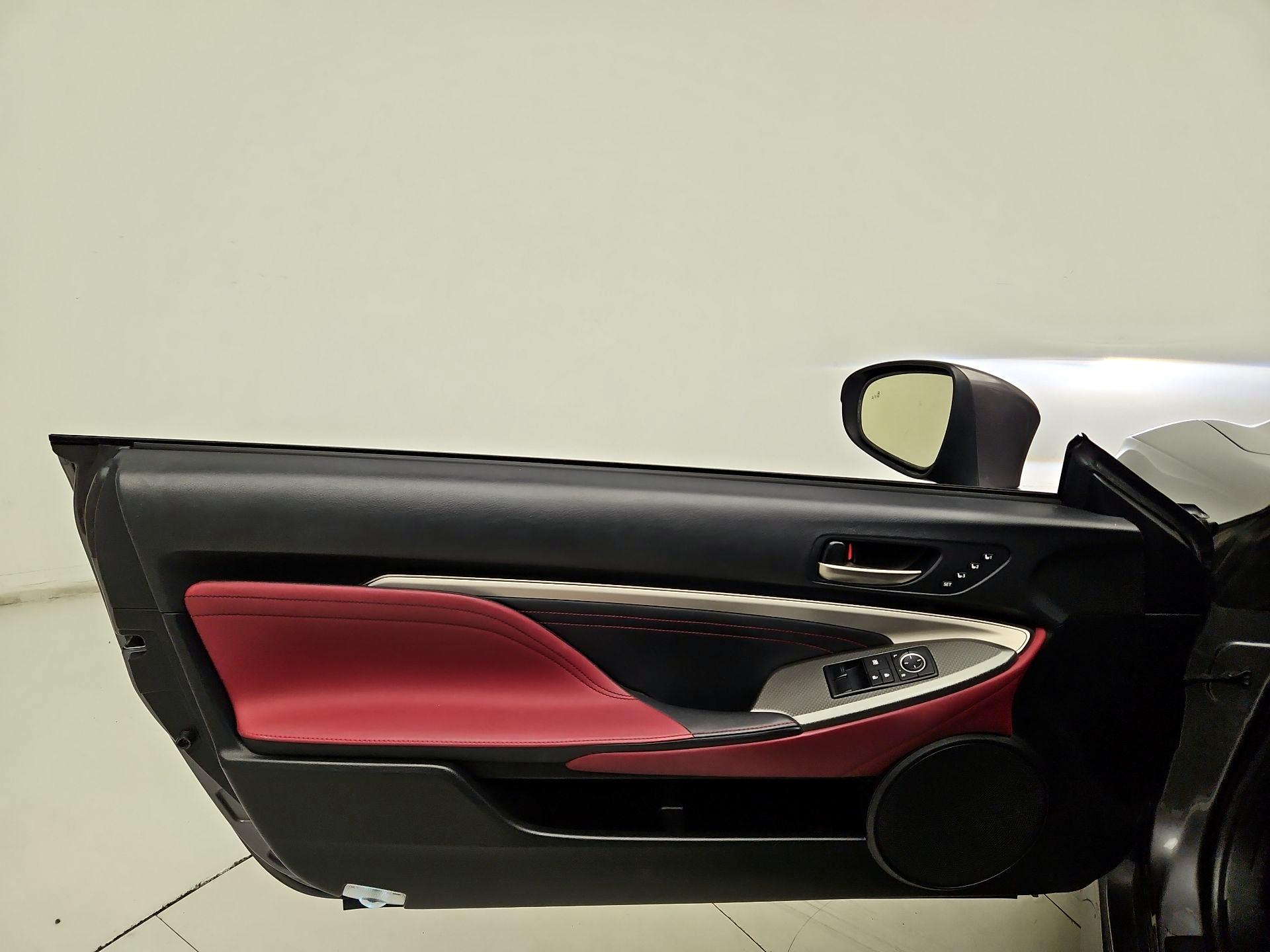 Thumbnail: 2016 Lexus RC - 12