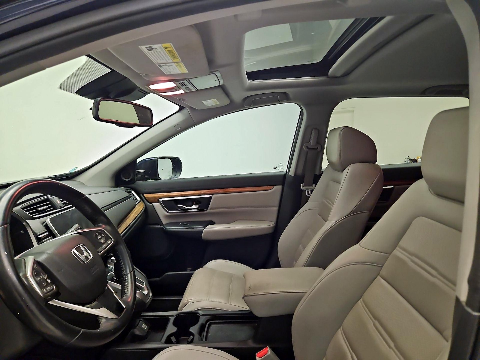Sunroof(s) & Overhead Airbags