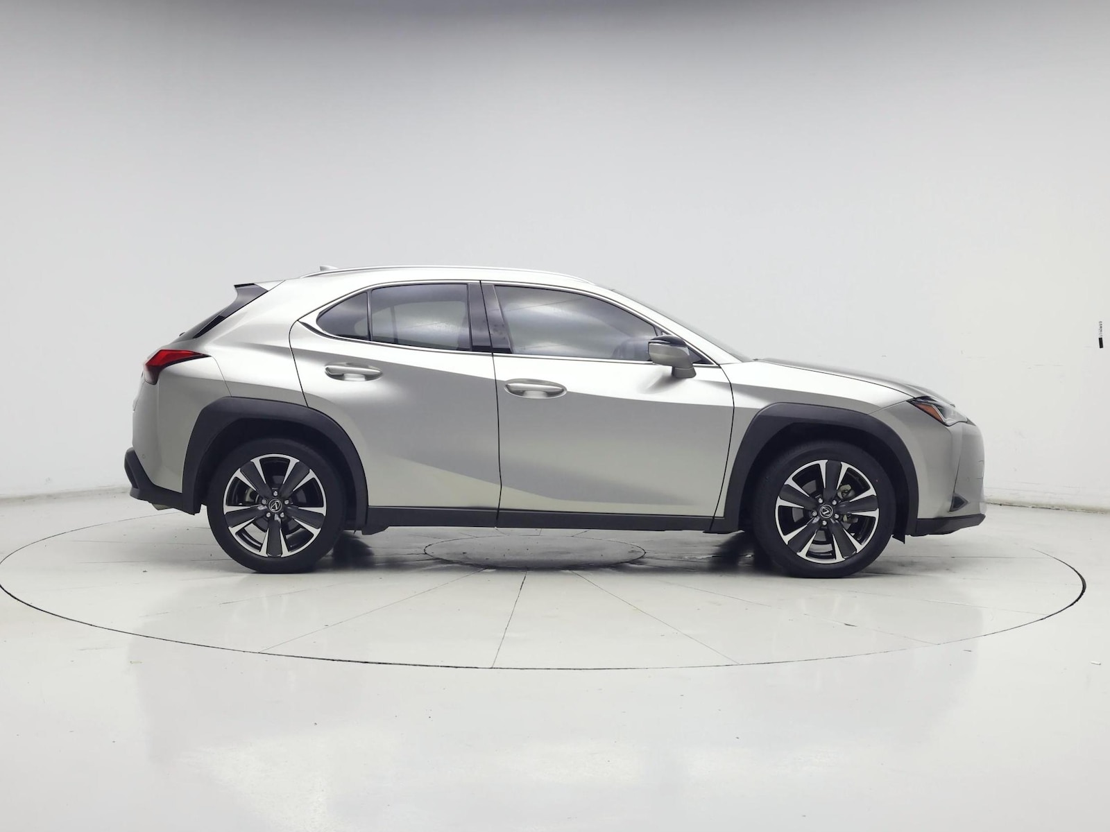 2021 Lexus UX 200 - Photo 8