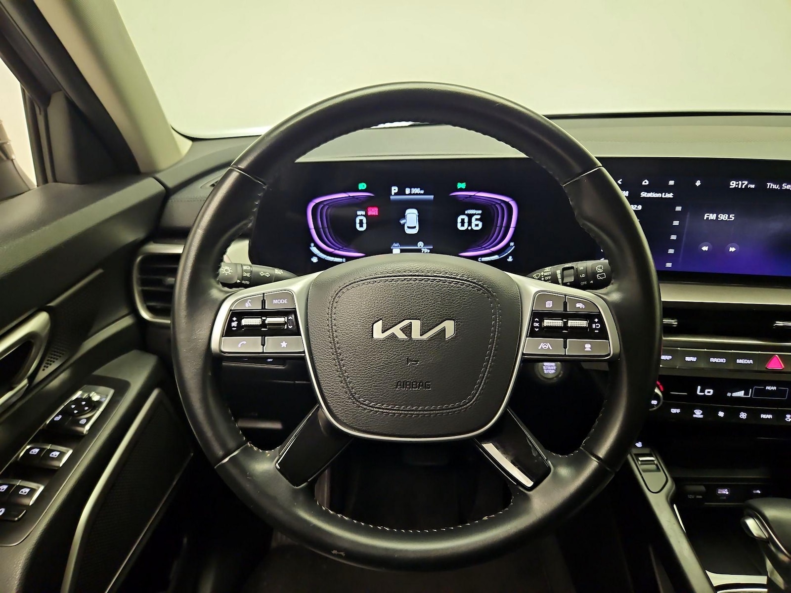 2025 Kia Telluride S - Photo 11