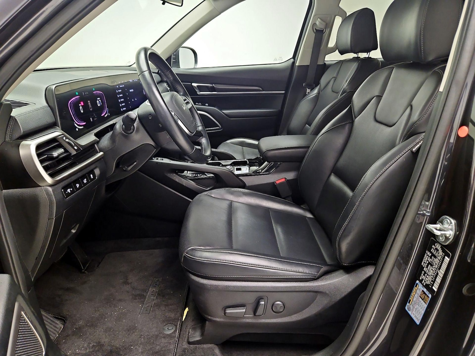 2025 Kia Telluride S - Photo 12