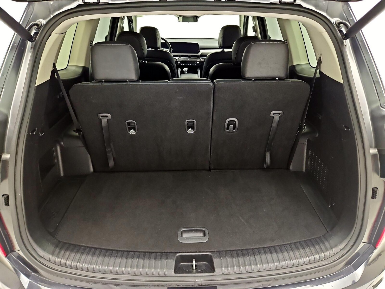 2025 Kia Telluride S - Photo 19