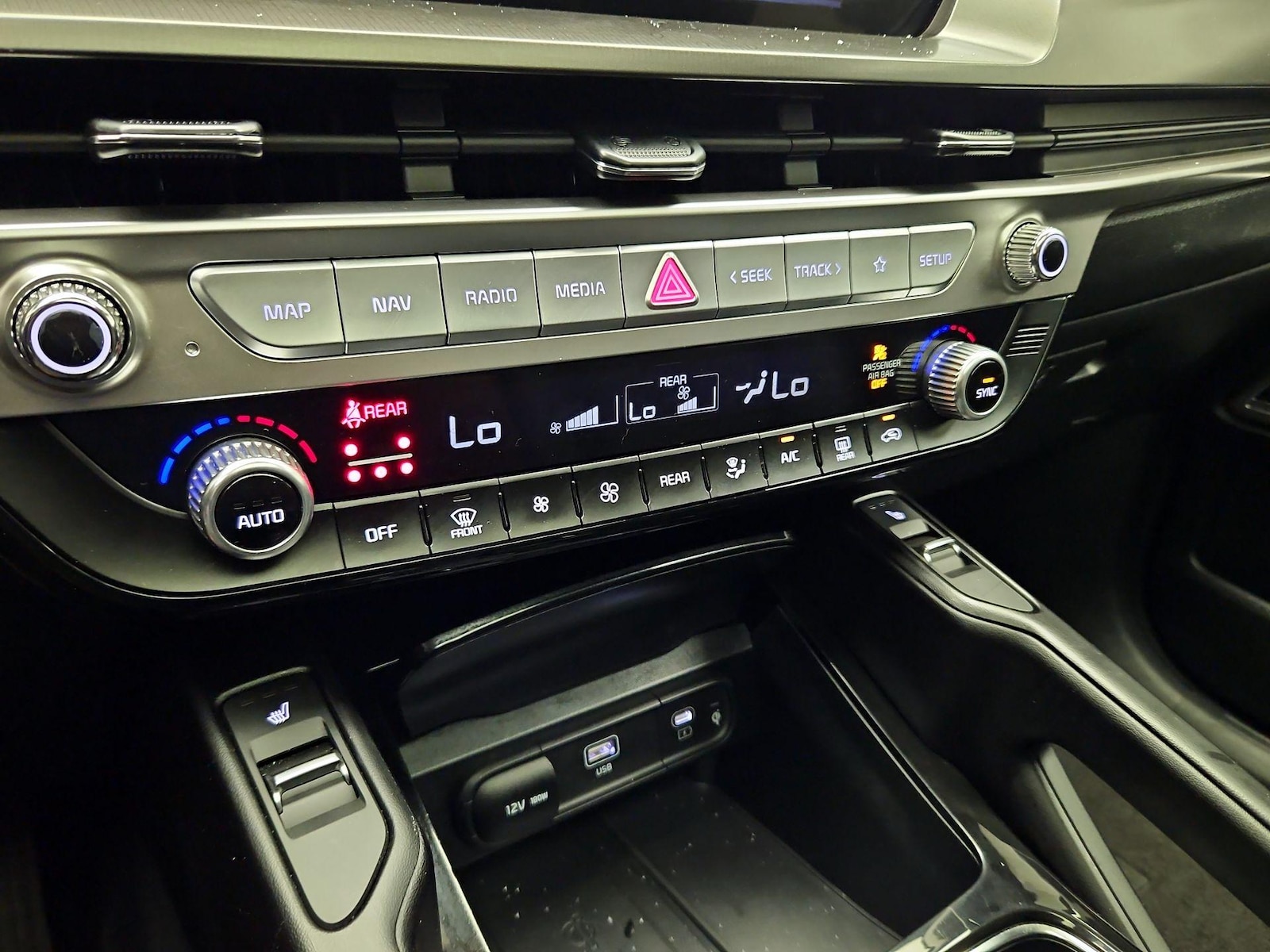 2025 Kia Telluride S - Photo 18