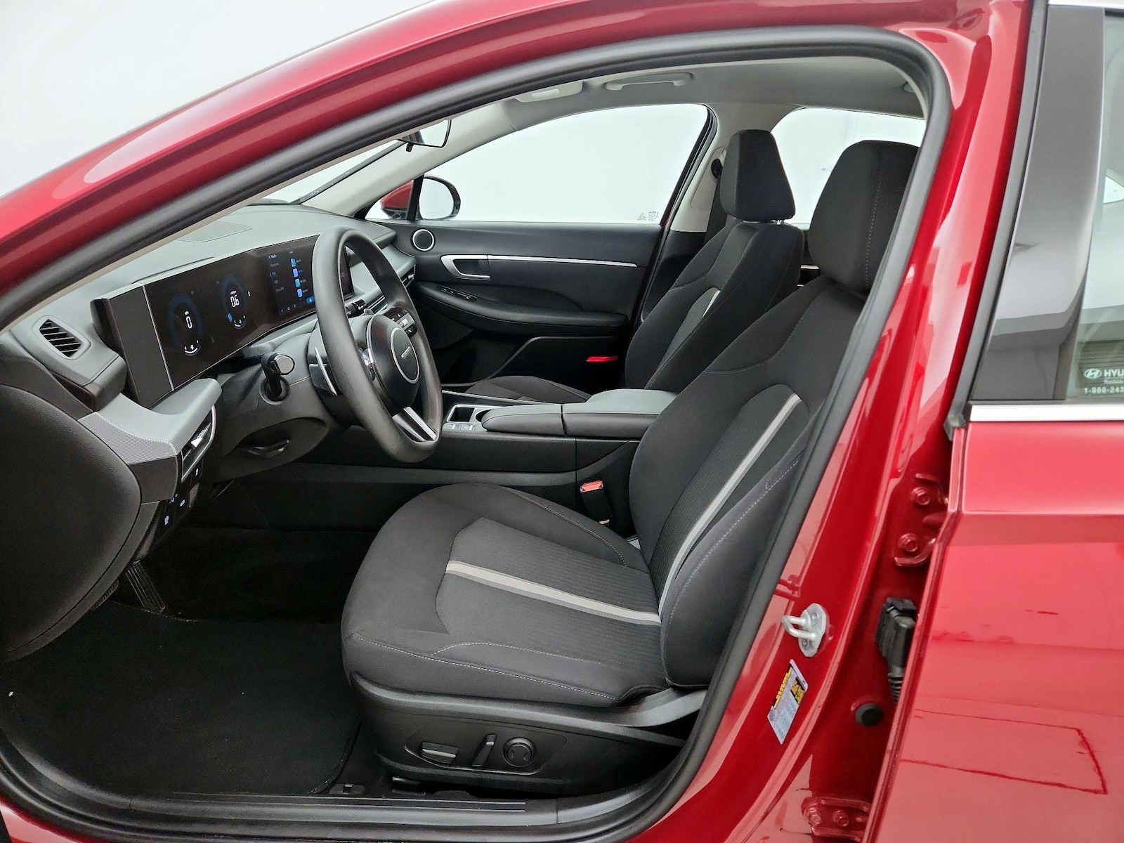 2025 Hyundai Sonata SEL - Photo 12