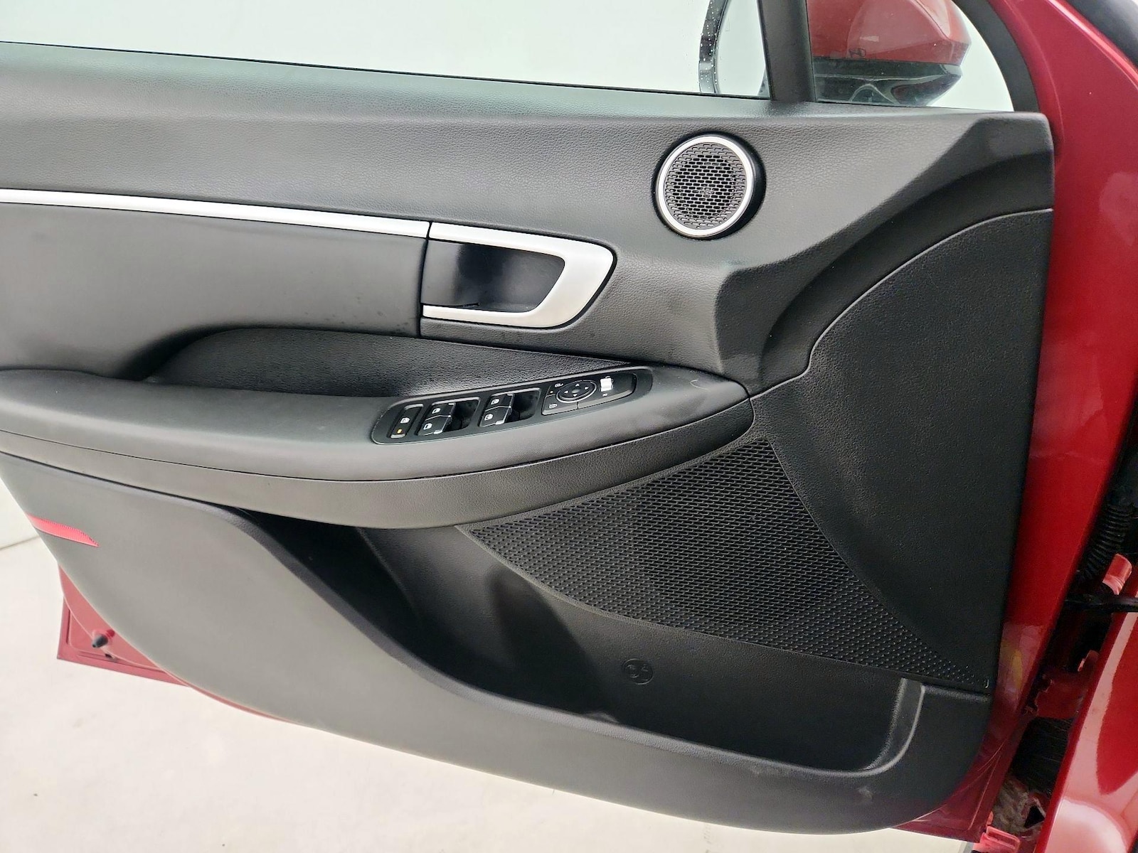 2025 Hyundai Sonata SEL - Photo 13