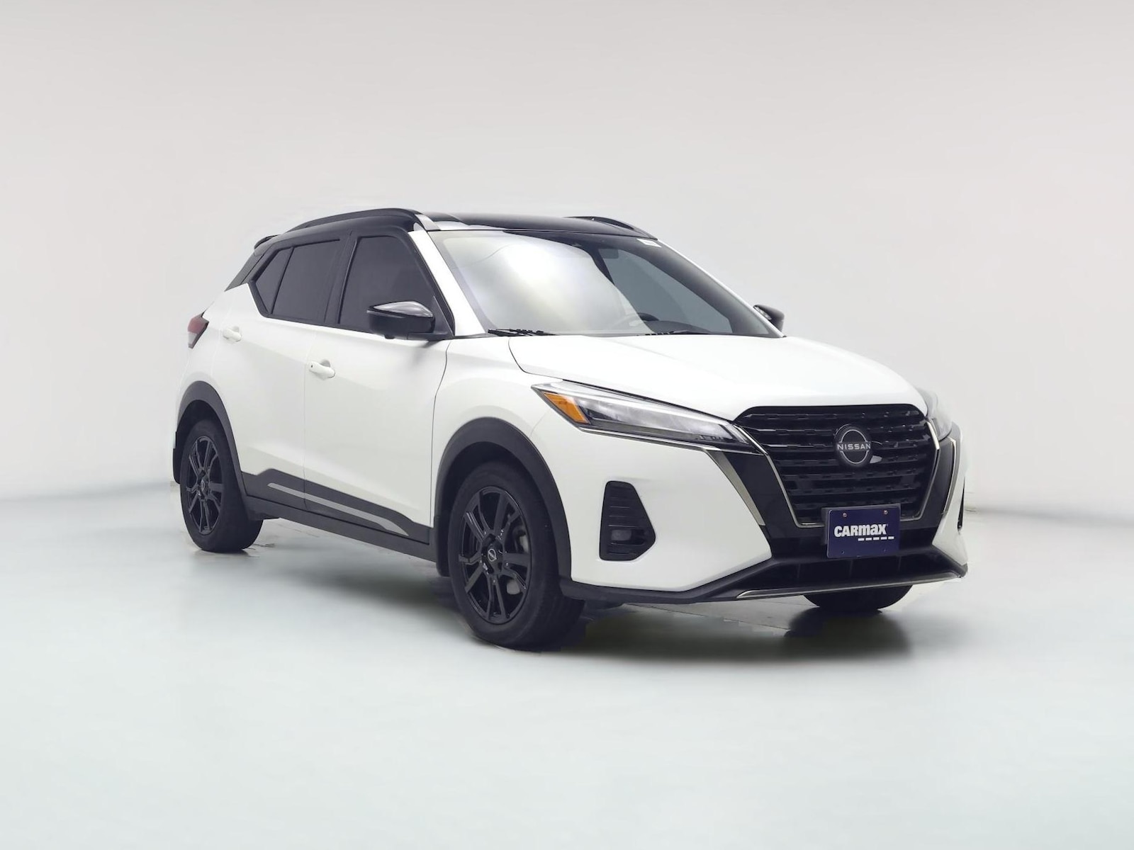 2023 Nissan Kicks