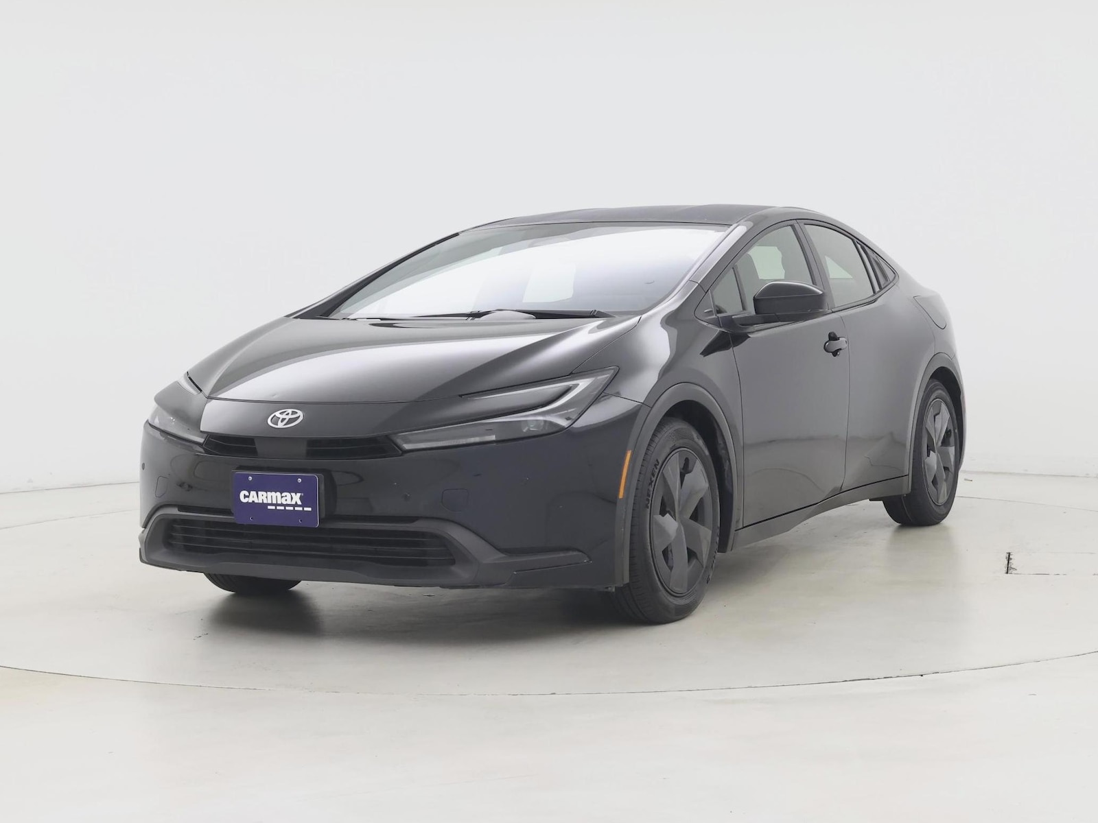 2025 Toyota Prius LE - Photo 5