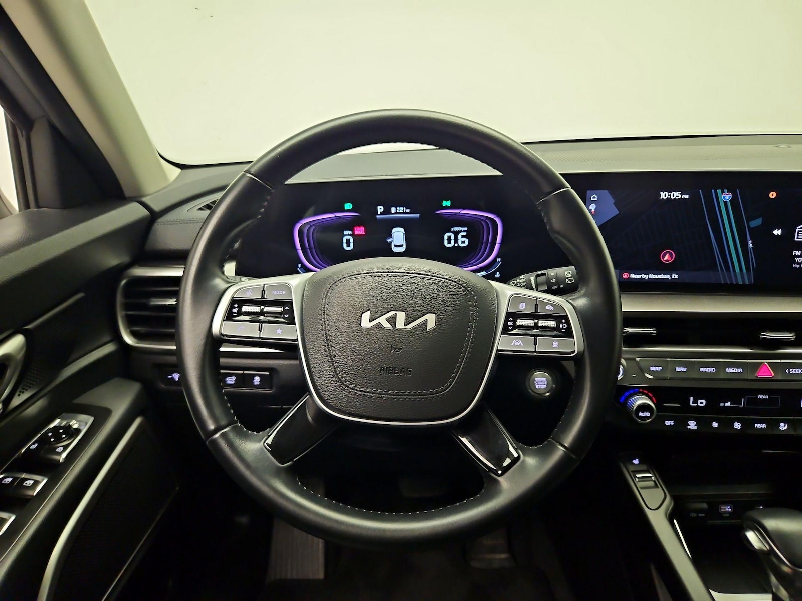 2025 Kia Telluride S - Photo 11