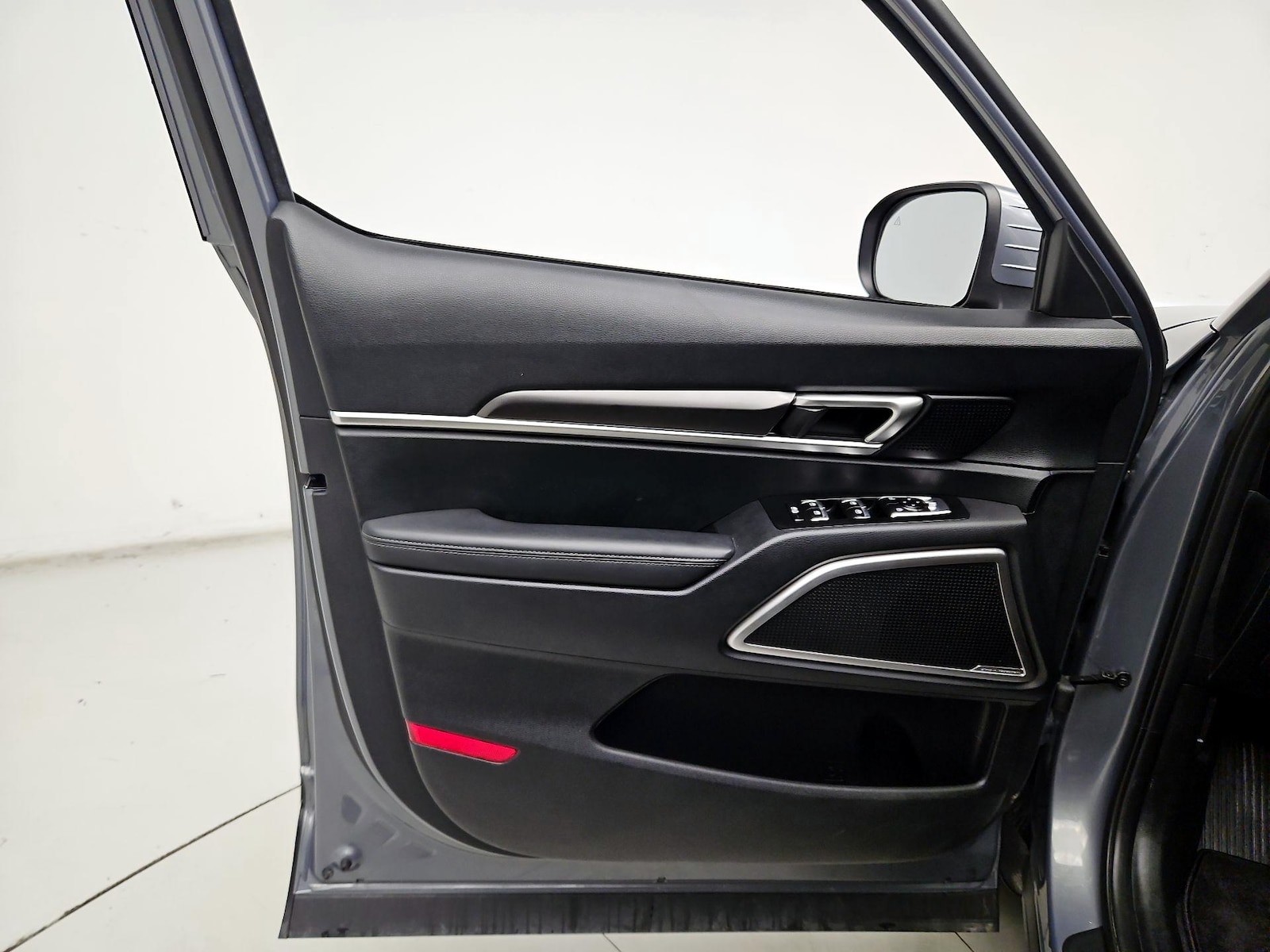 2025 Kia Telluride S - Photo 13