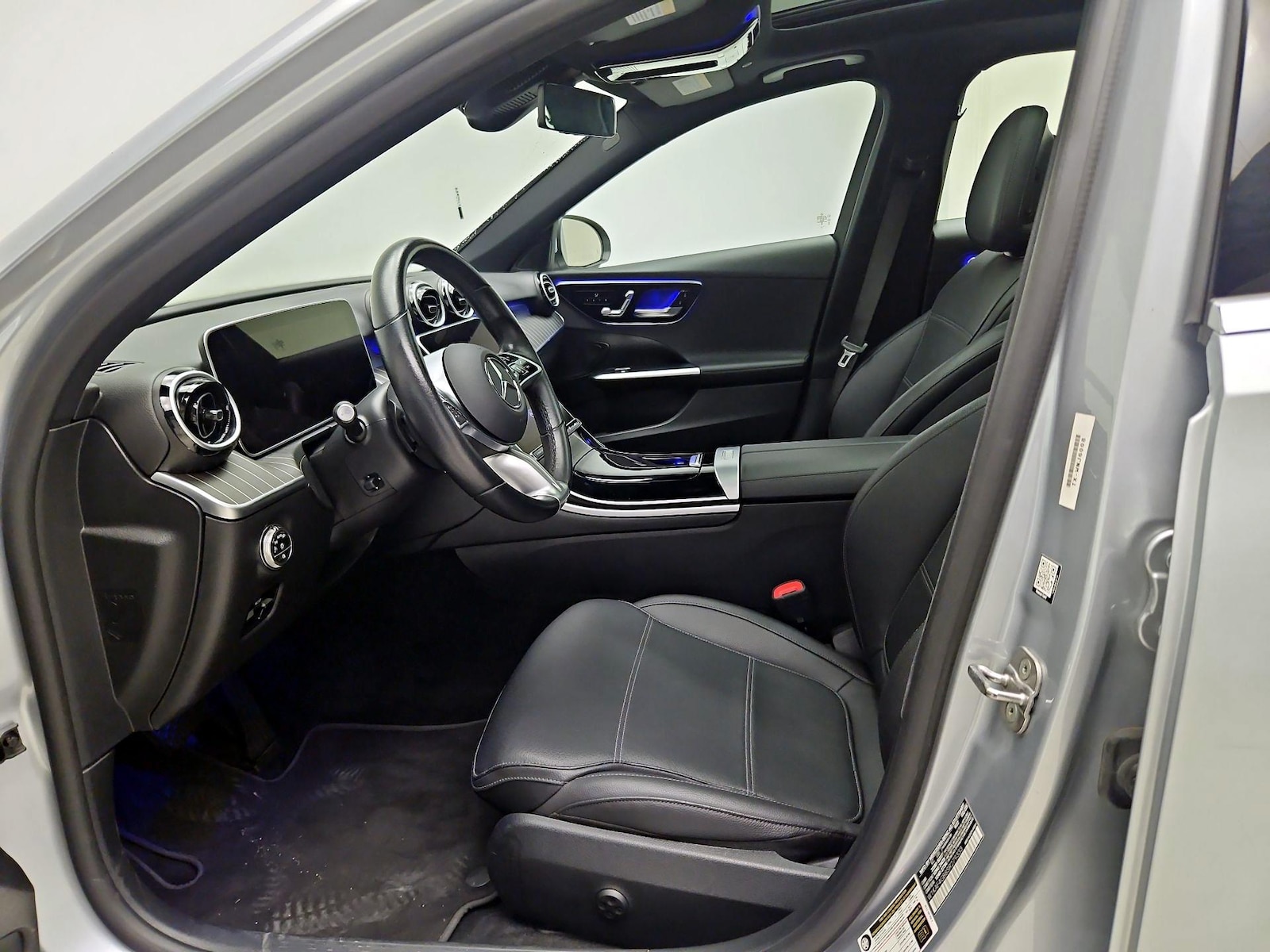 2025 Mercedes-Benz C-Class Sedan C 300 - Photo 12