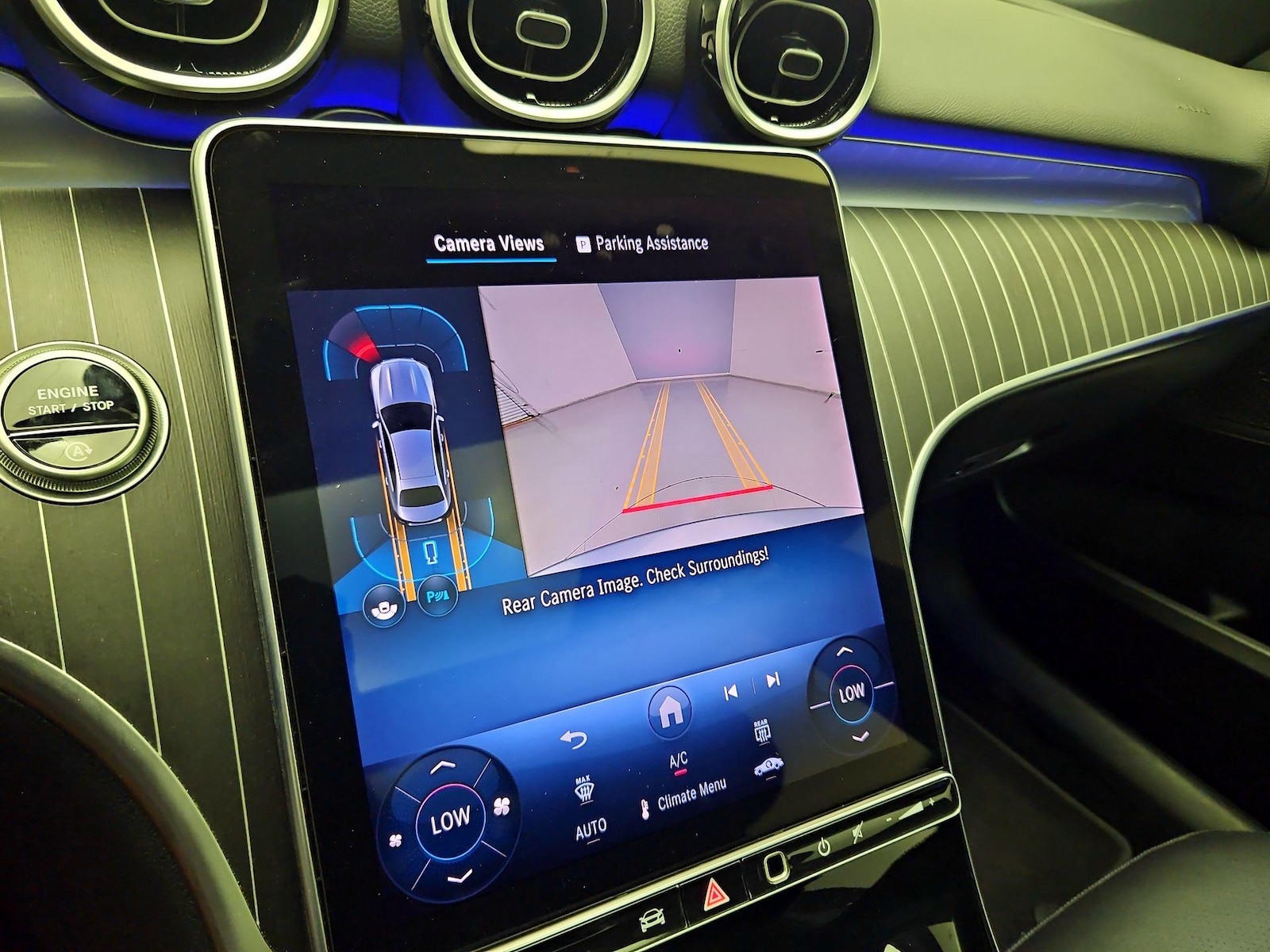 2025 Mercedes-Benz C-Class Sedan C 300 - Photo 15