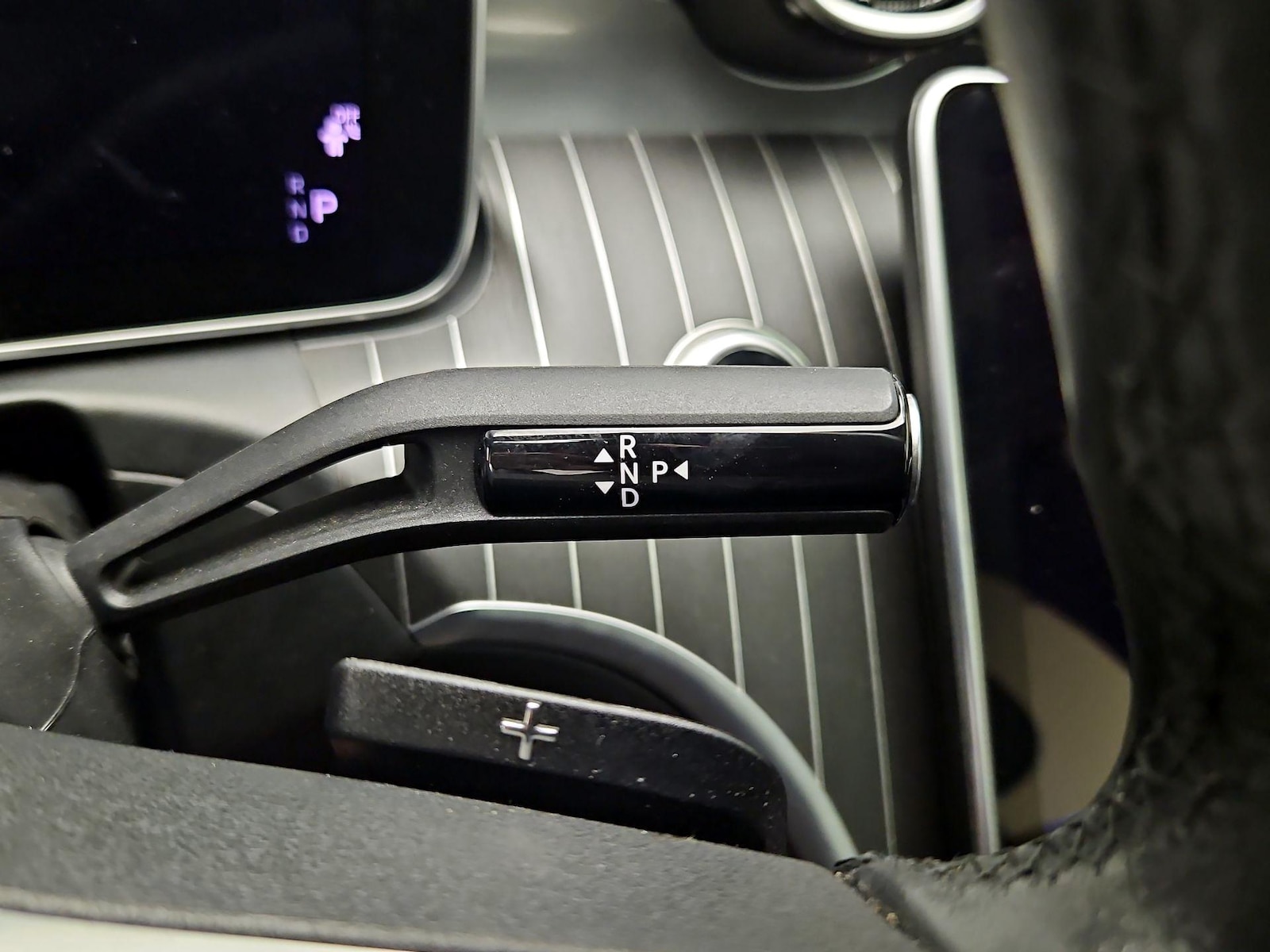 2025 Mercedes-Benz C-Class Sedan C 300 - Photo 18
