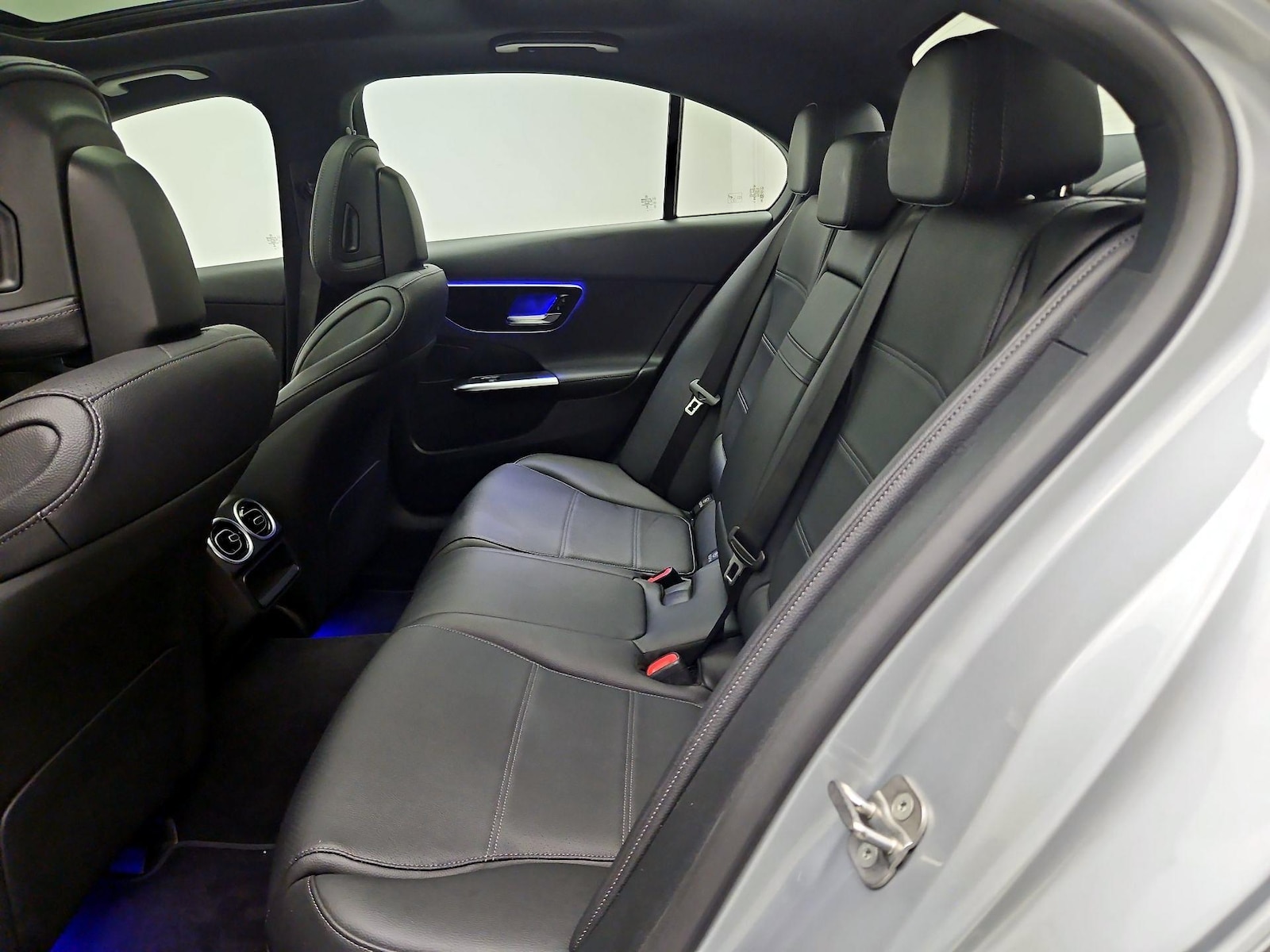 2025 Mercedes-Benz C-Class Sedan C 300 - Photo 21
