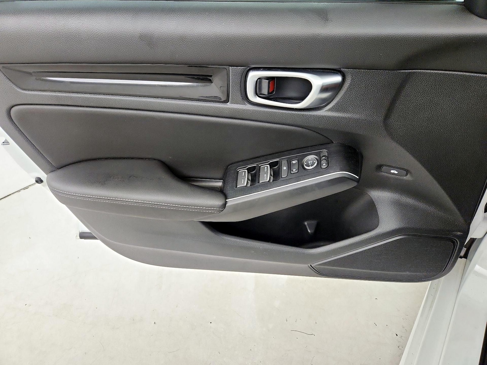 2025 Honda Civic Sport Touring - Photo 13