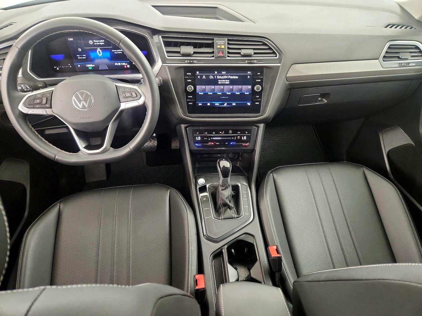 2023 Volkswagen Tiguan SE - Photo 10