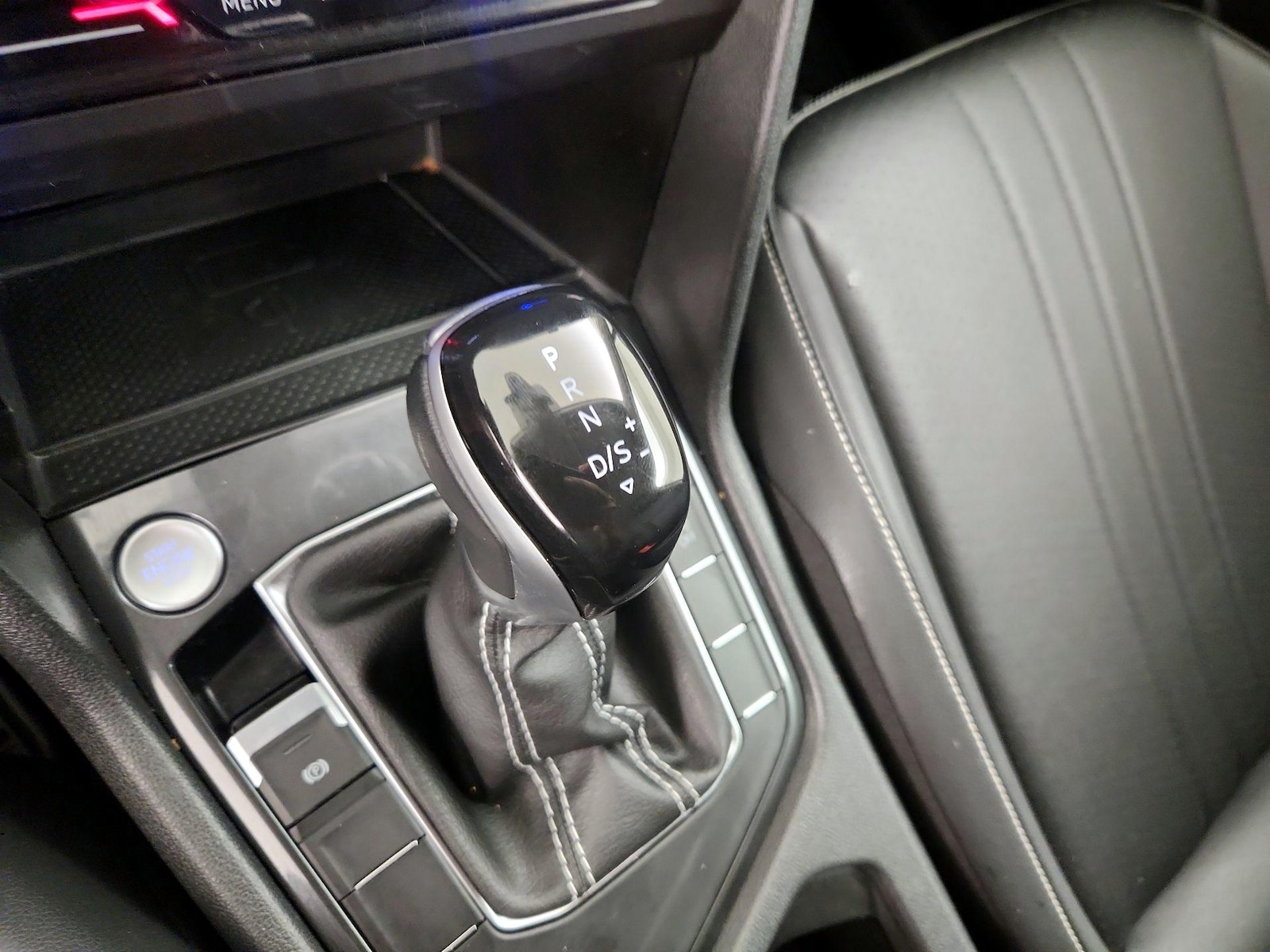 2023 Volkswagen Tiguan SE - Photo 18