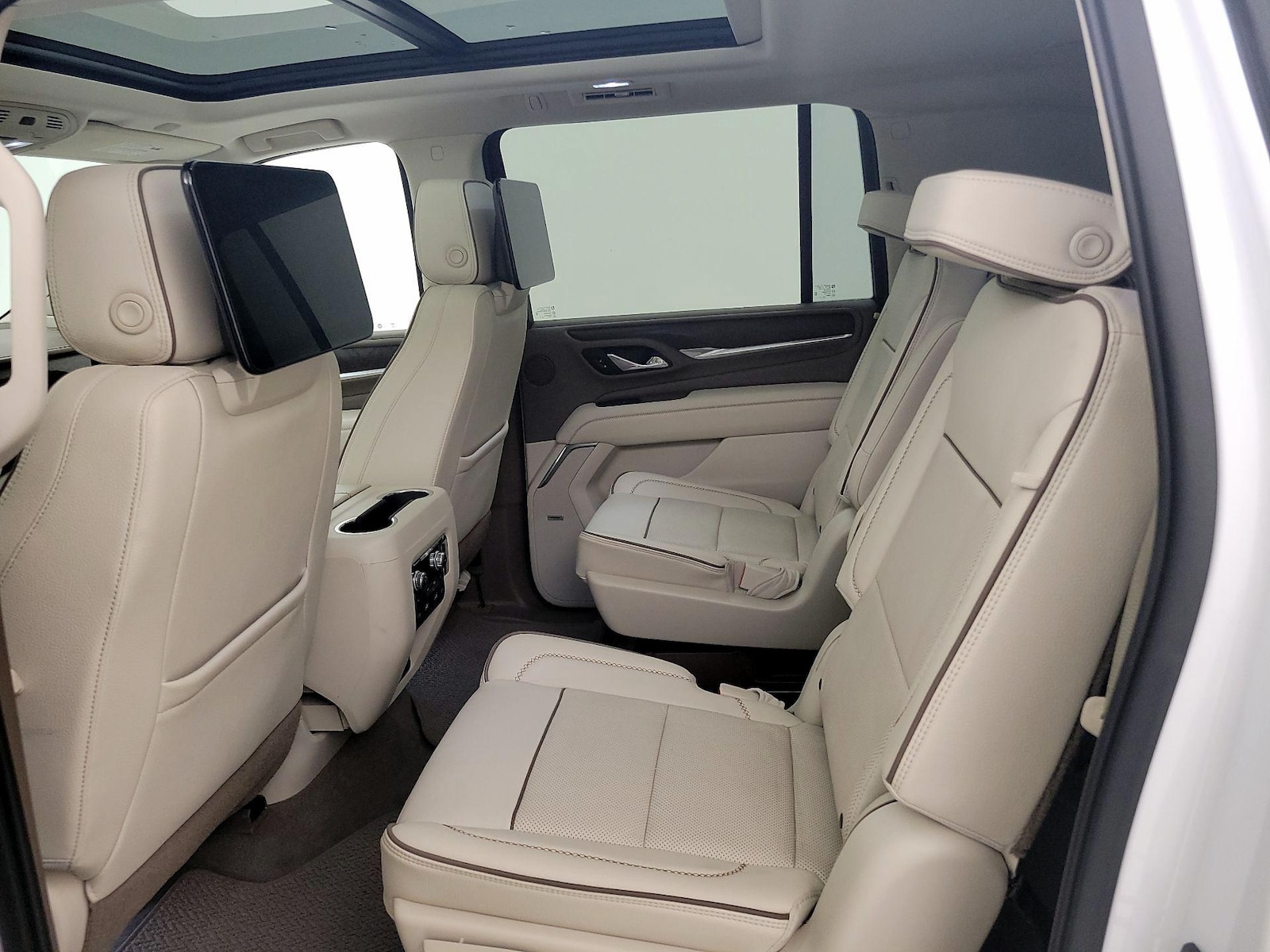 2021 GMC Yukon XL Denali - Photo 22