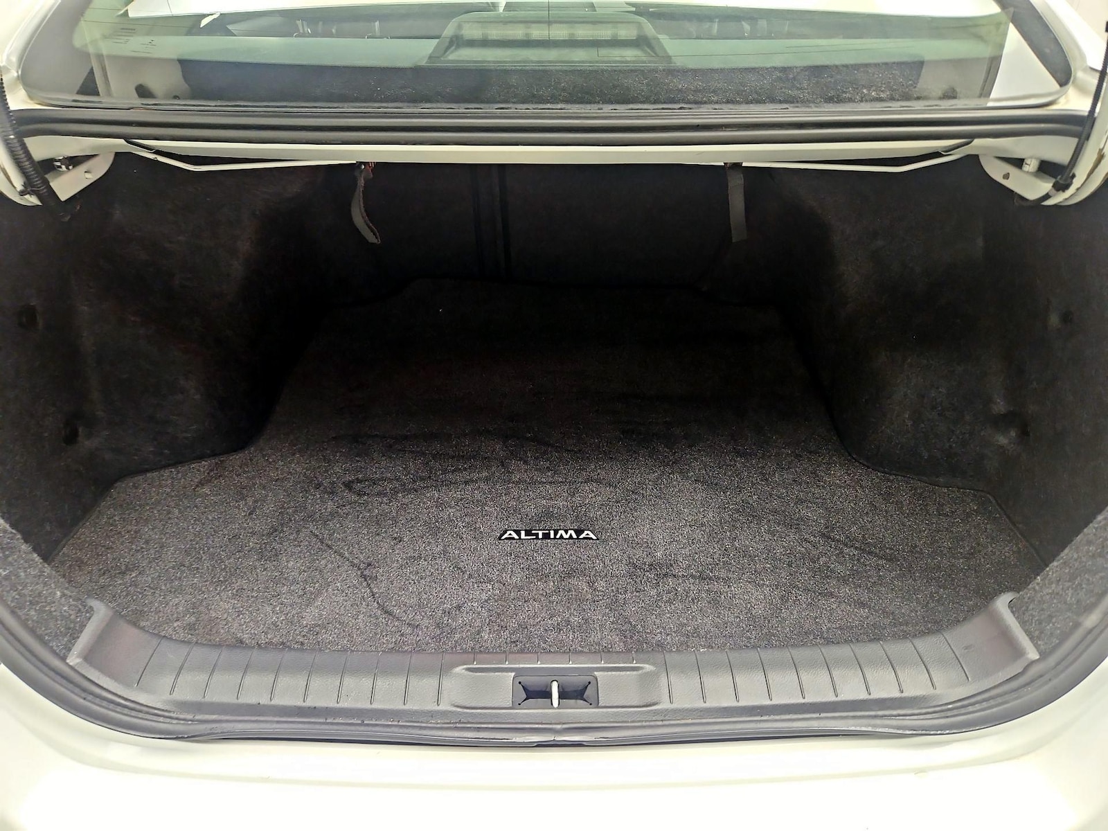 2015 Nissan Altima SL - Photo 22