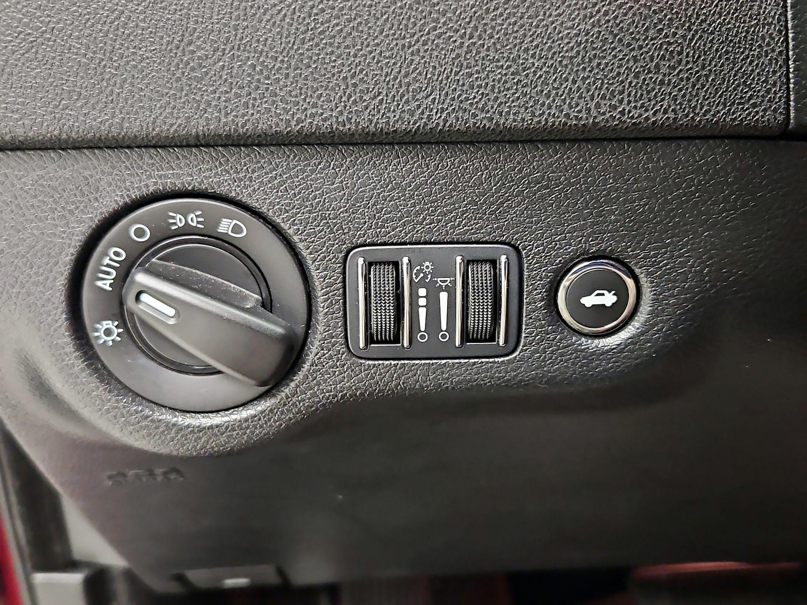 2023 Dodge Charger SXT - Photo 14