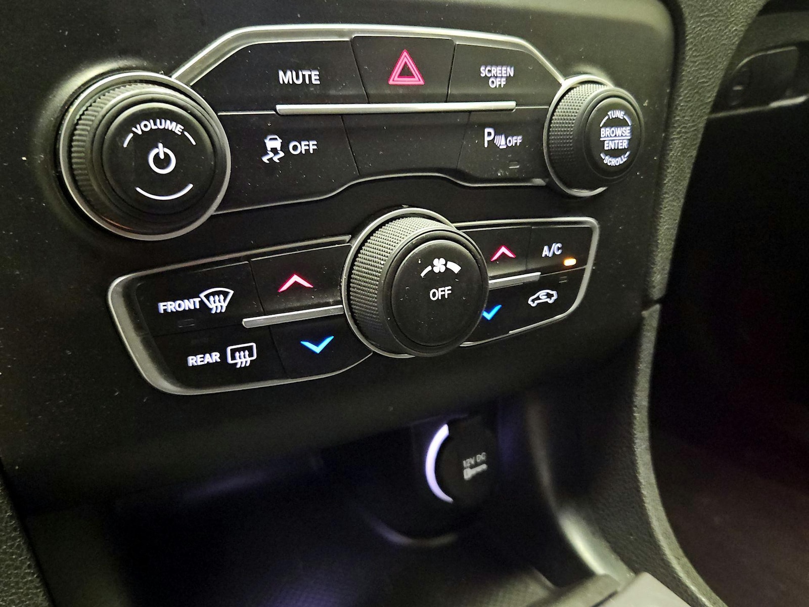 2023 Dodge Charger SXT - Photo 17
