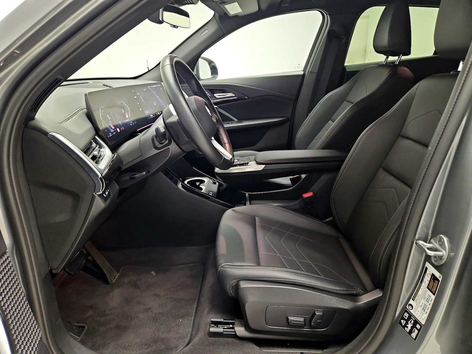 2026 BMW X2 28i - Photo 12