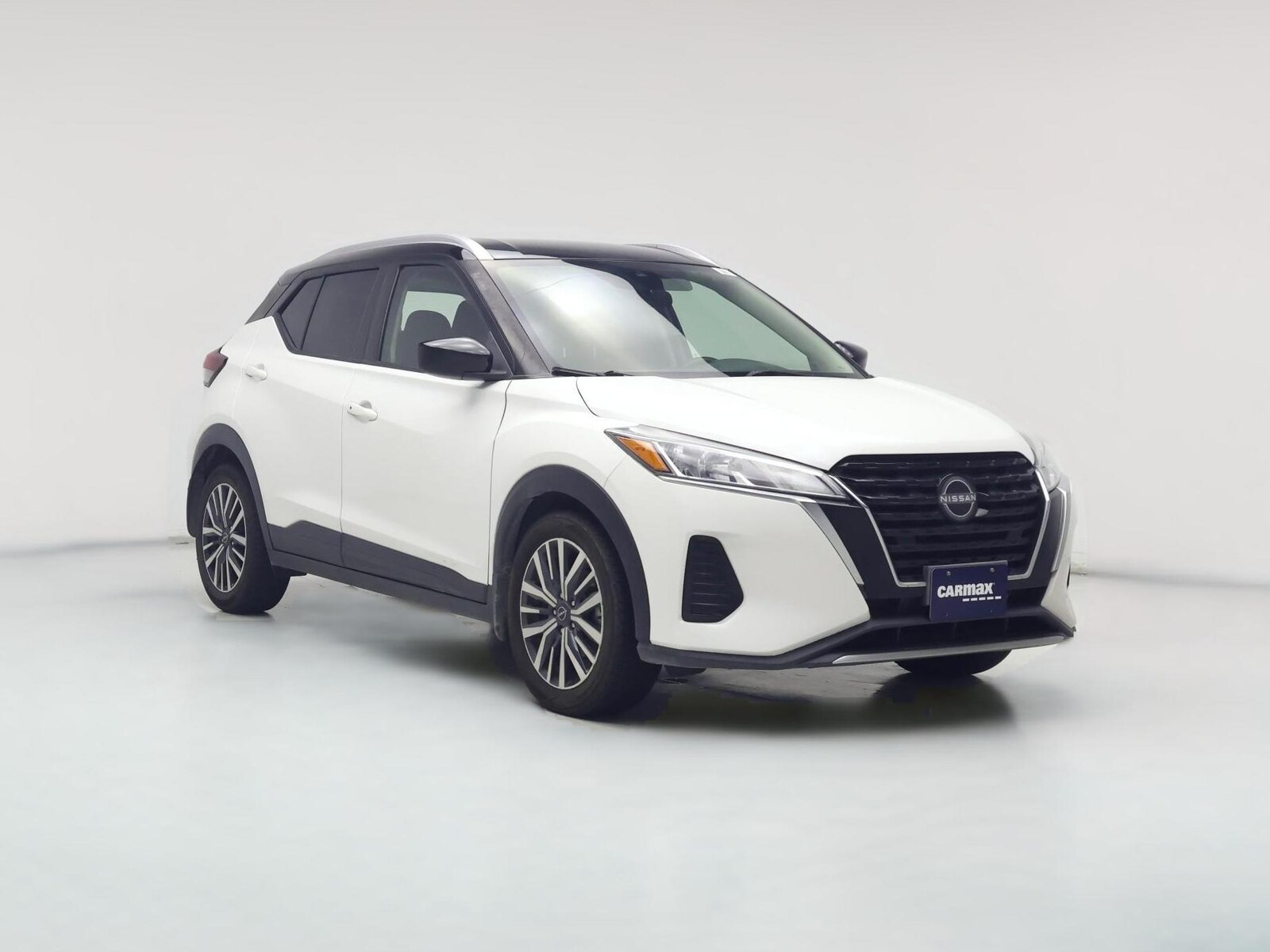 2023 Nissan Kicks