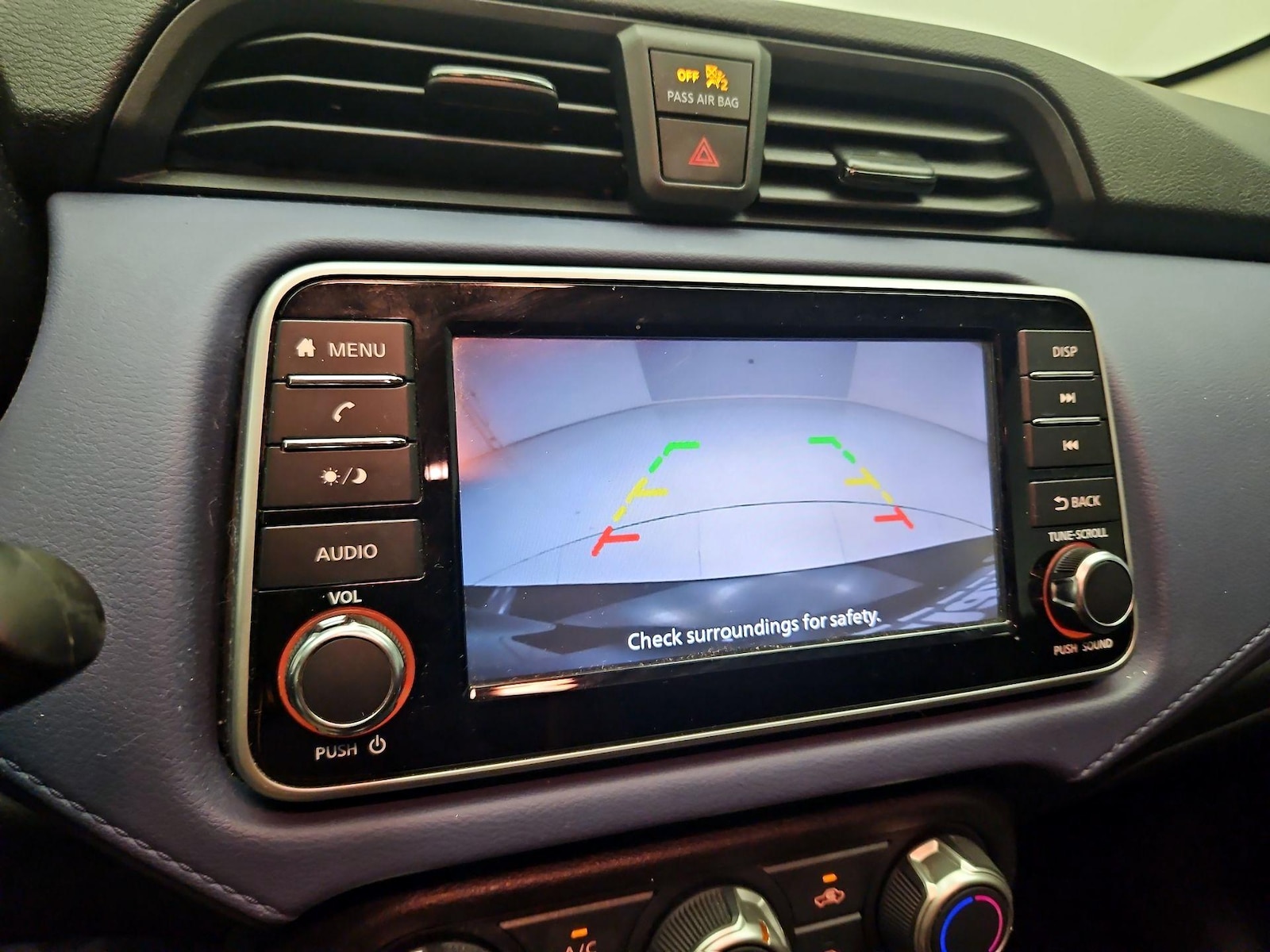 2023 Nissan Versa Sedan SV - Photo 14