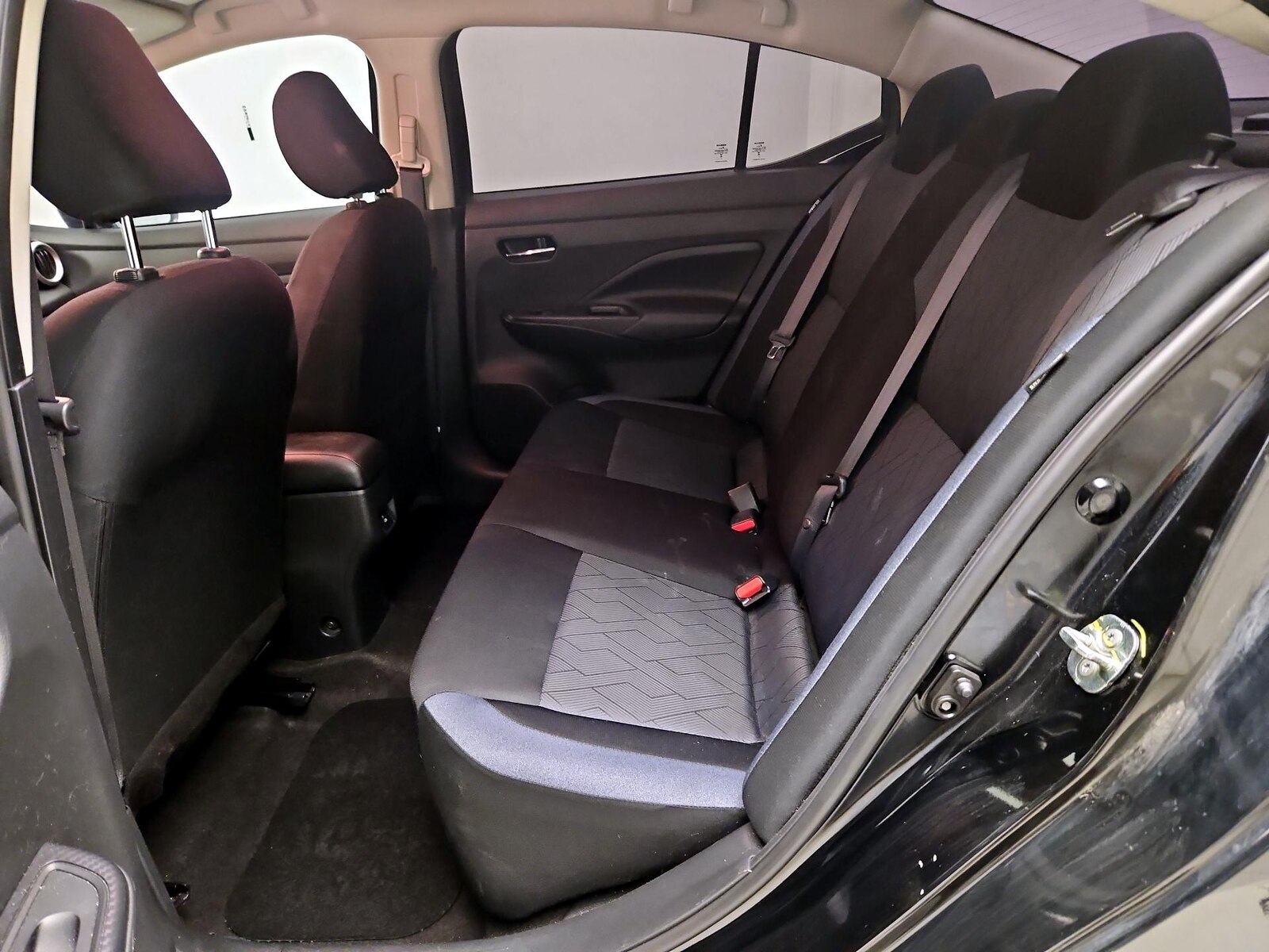 2023 Nissan Versa Sedan SV - Photo 19