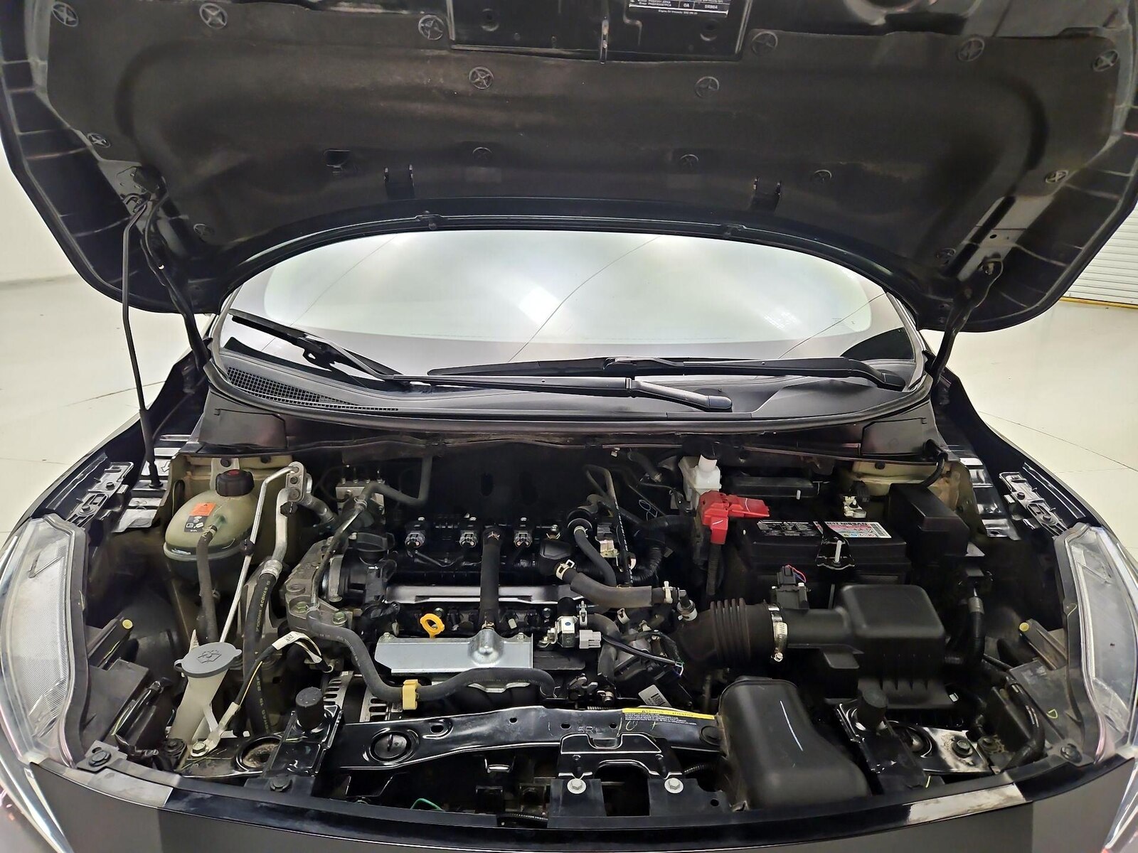 2023 Nissan Versa Sedan SV - Photo 21