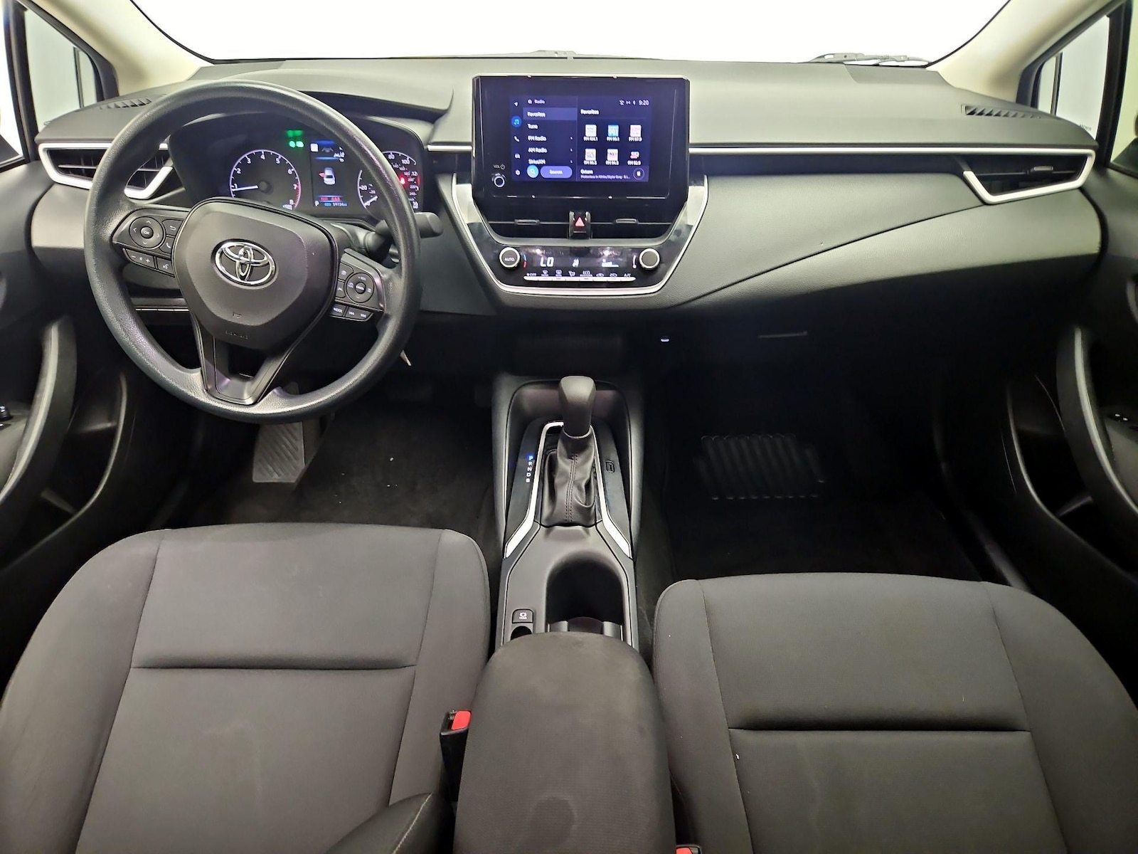2023 Toyota Corolla LE - Photo 10