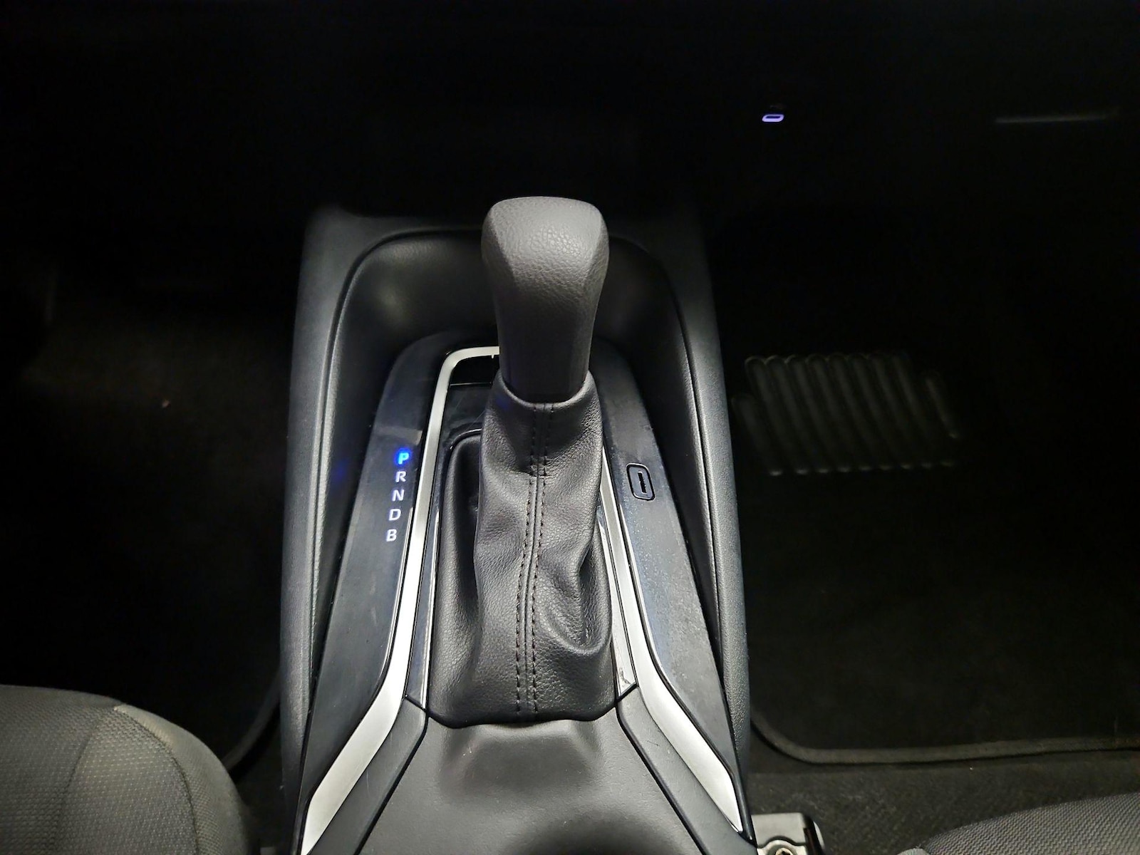 2023 Toyota Corolla LE - Photo 17