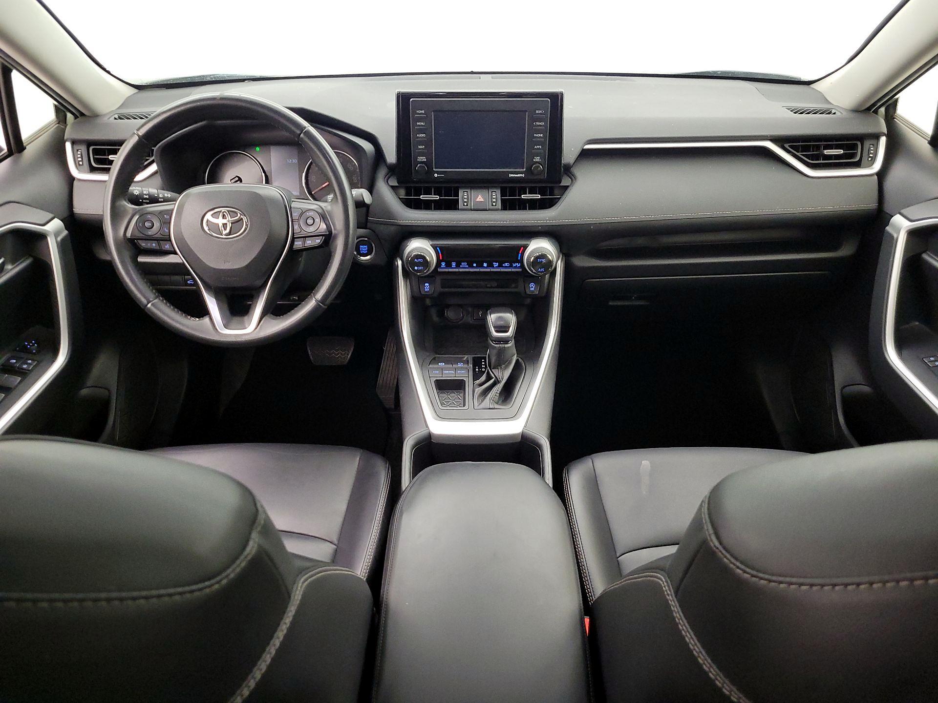Thumbnail: 2022 Toyota RAV4 - 9