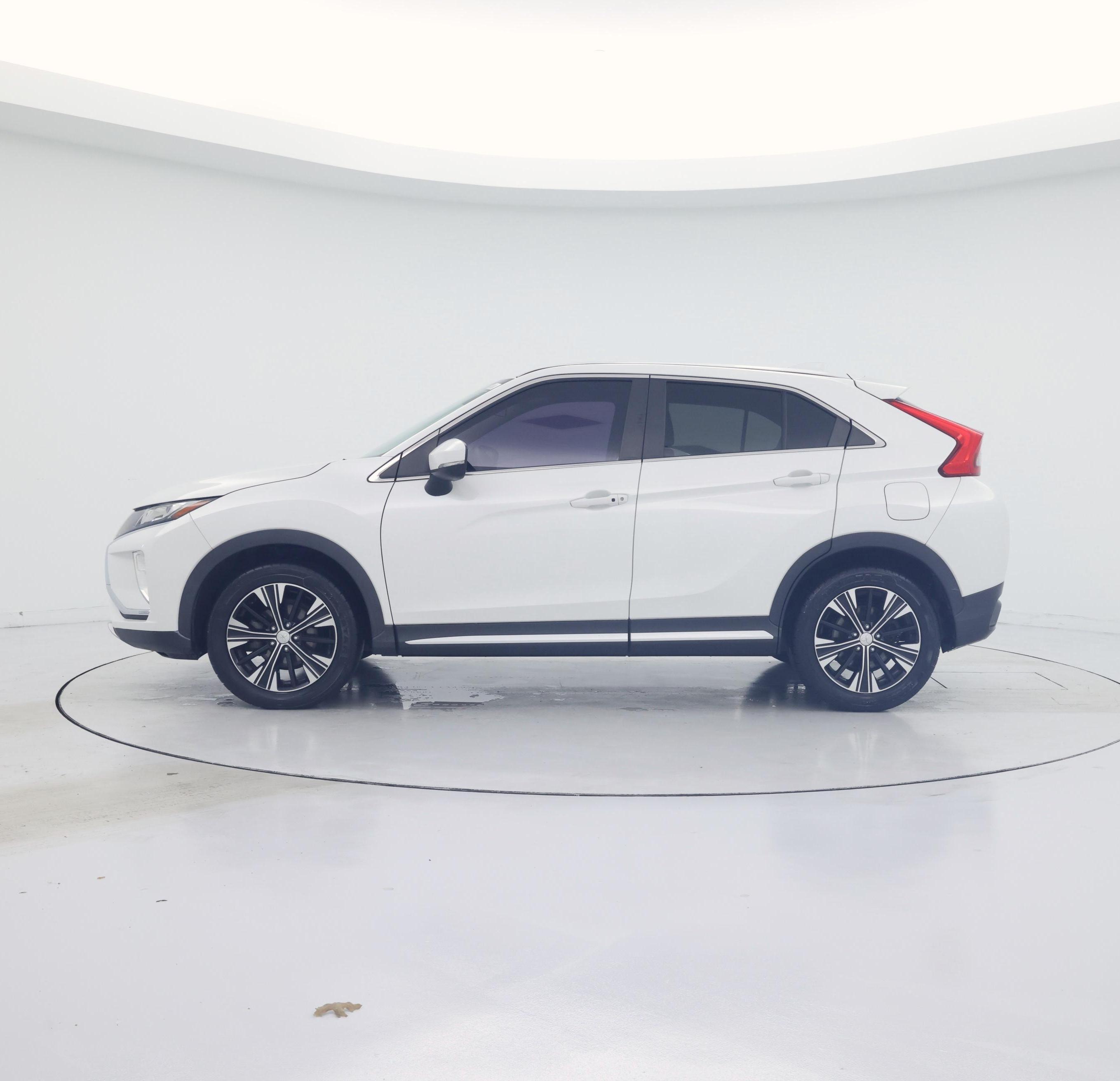 Thumbnail: 2020 Mitsubishi Eclipse Cross - 3