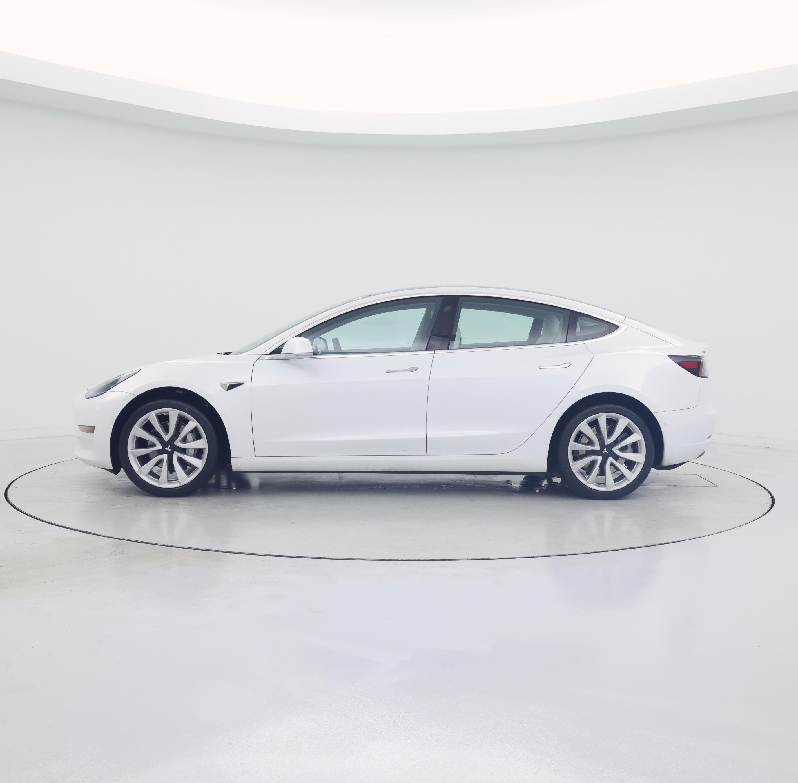 Thumbnail: 2020 Tesla Model 3 - 3