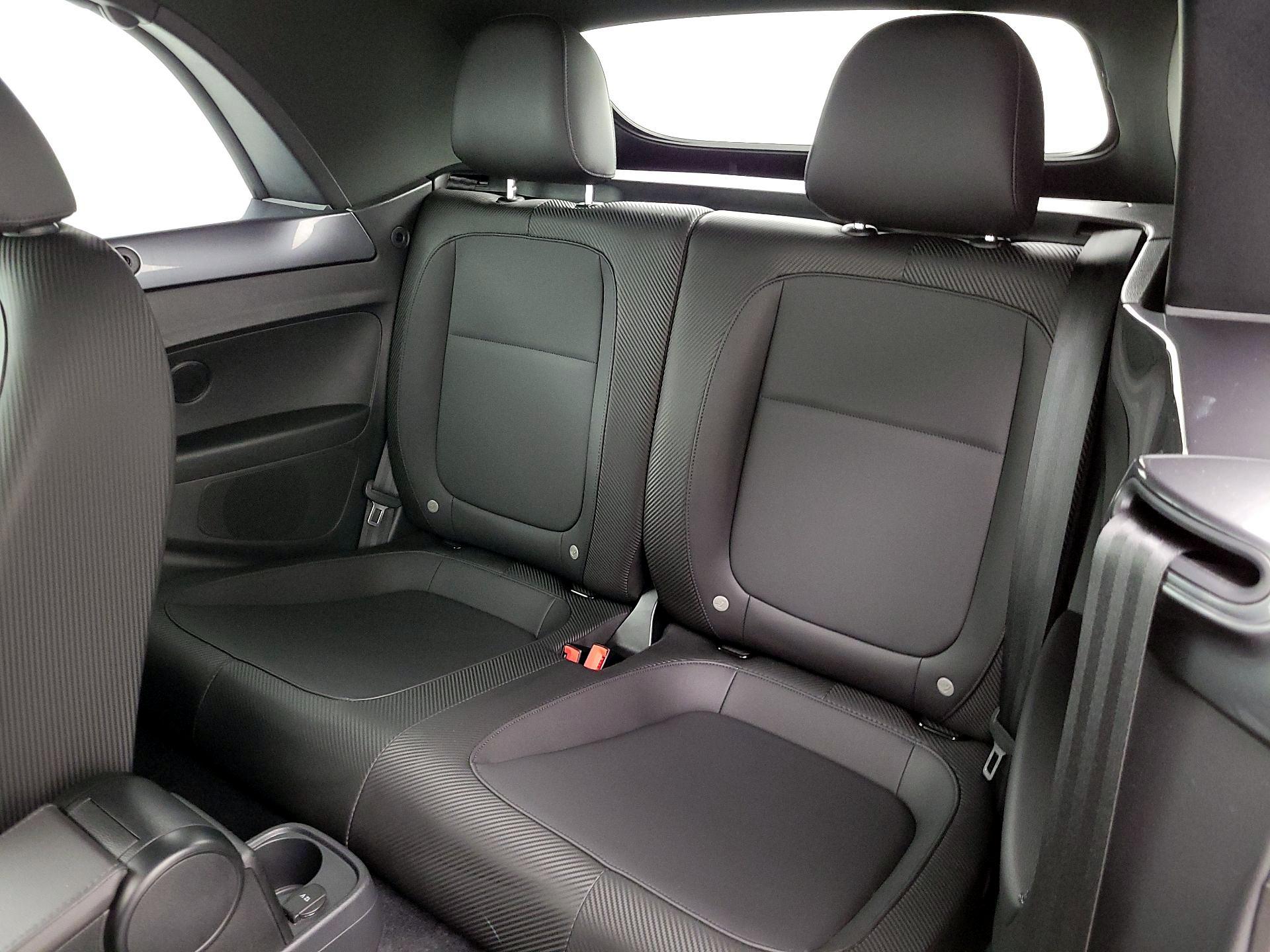 Thumbnail: 2016 Volkswagen Beetle - 19