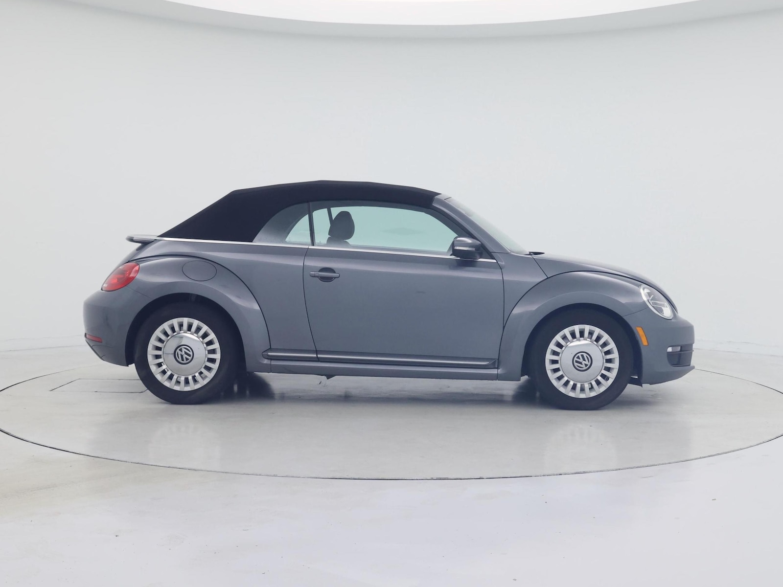 2016 Volkswagen Beetle SE - Photo 8
