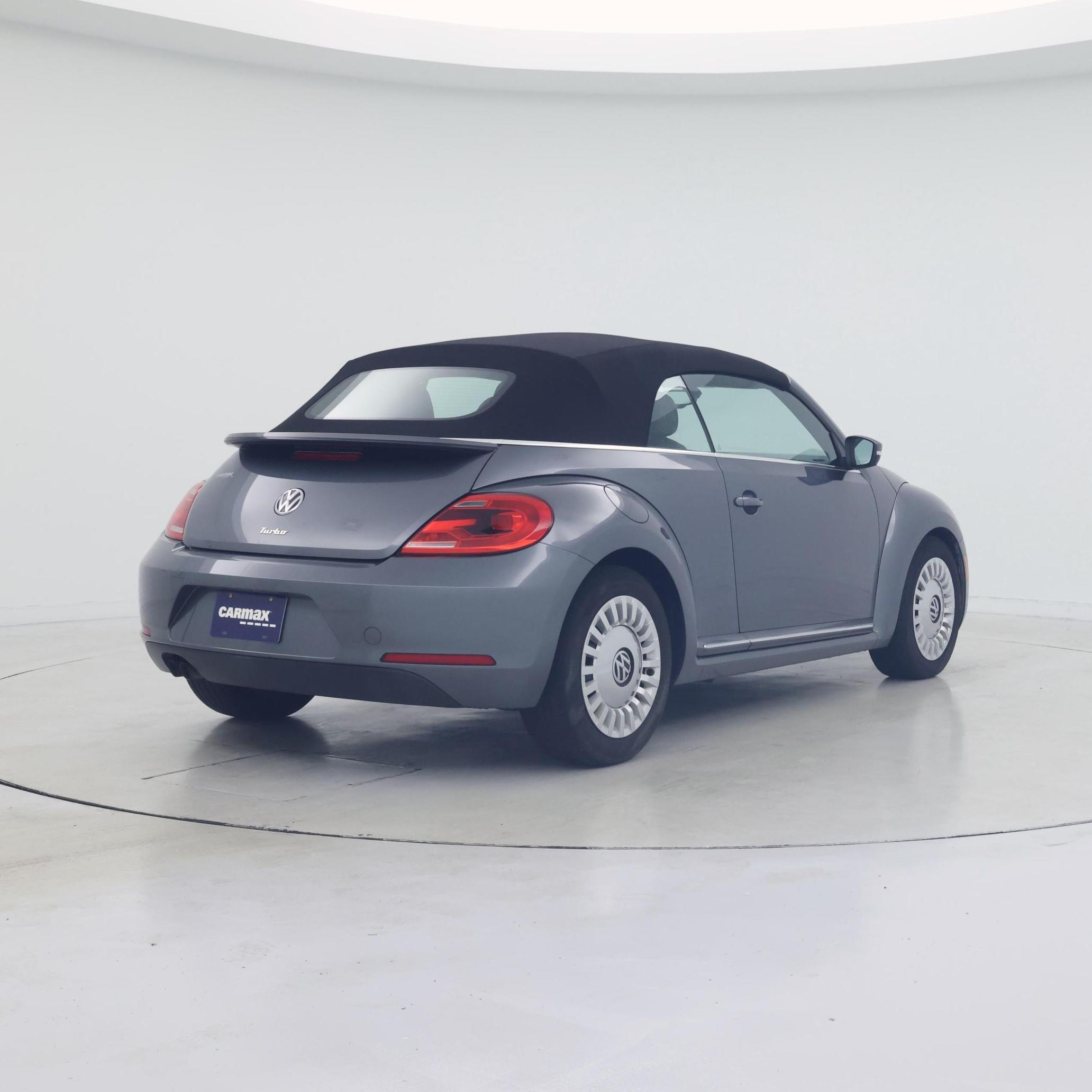 Thumbnail: 2016 Volkswagen Beetle - 8