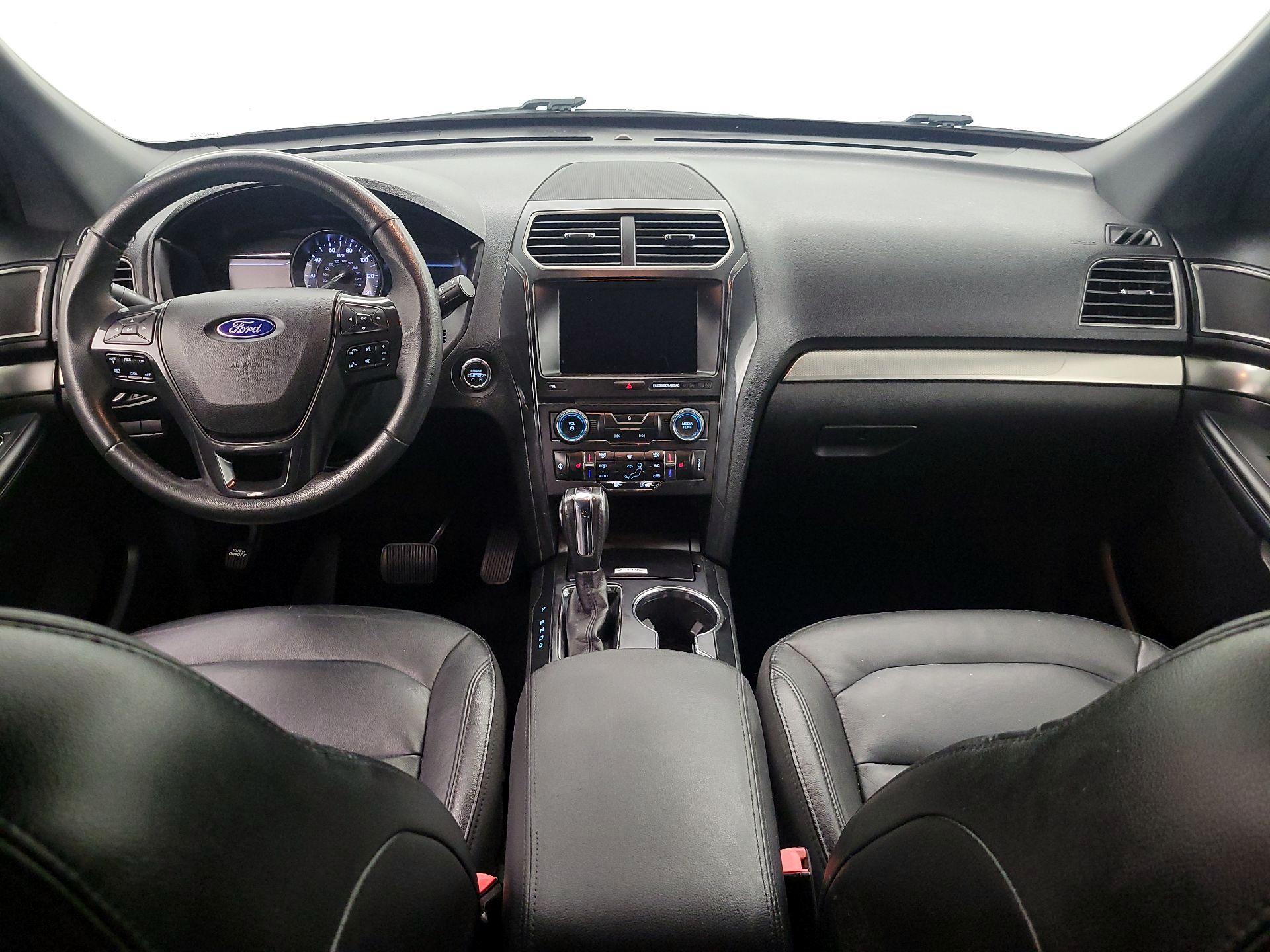 Thumbnail: 2018 Ford Explorer - 9