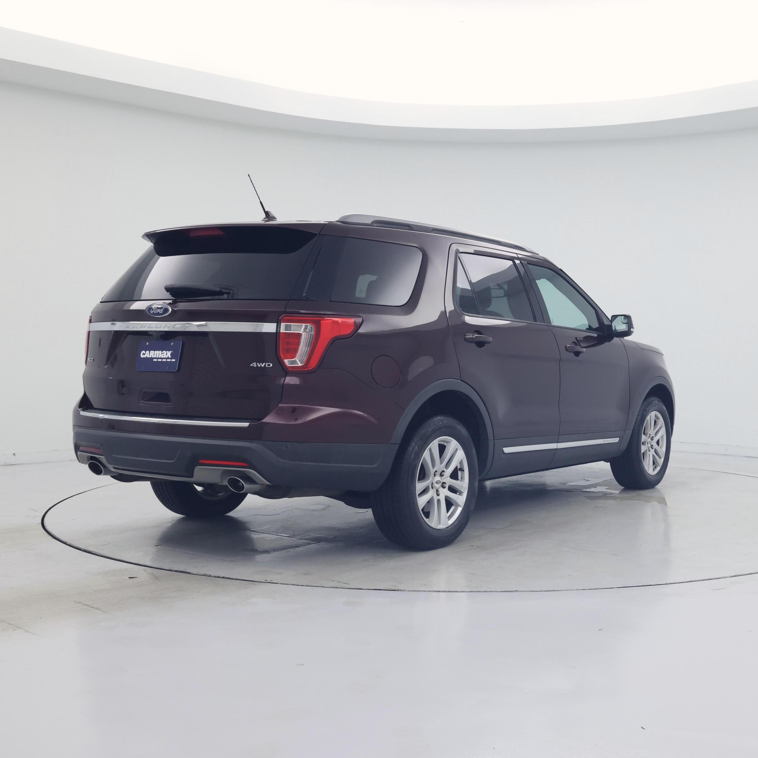 Thumbnail: 2018 Ford Explorer - 8
