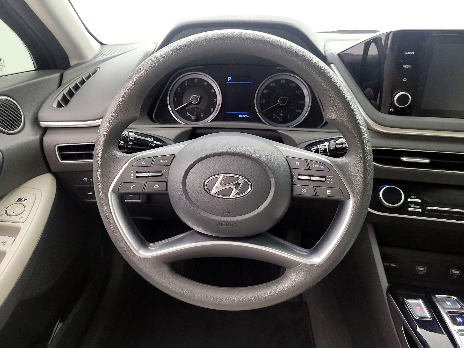 Thumbnail: 2022 Hyundai Sonata - 10