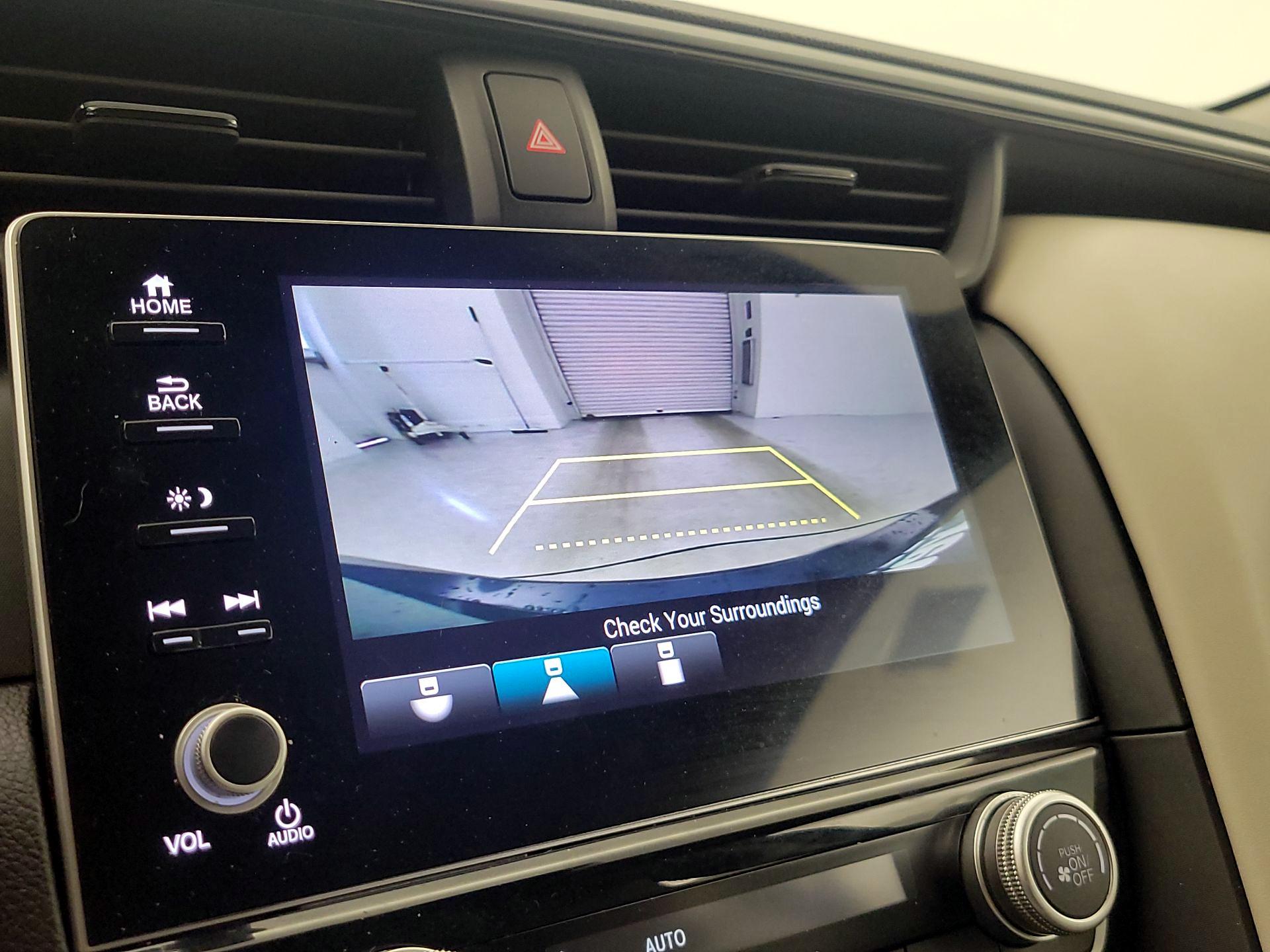 Thumbnail: 2019 Honda Insight - 14