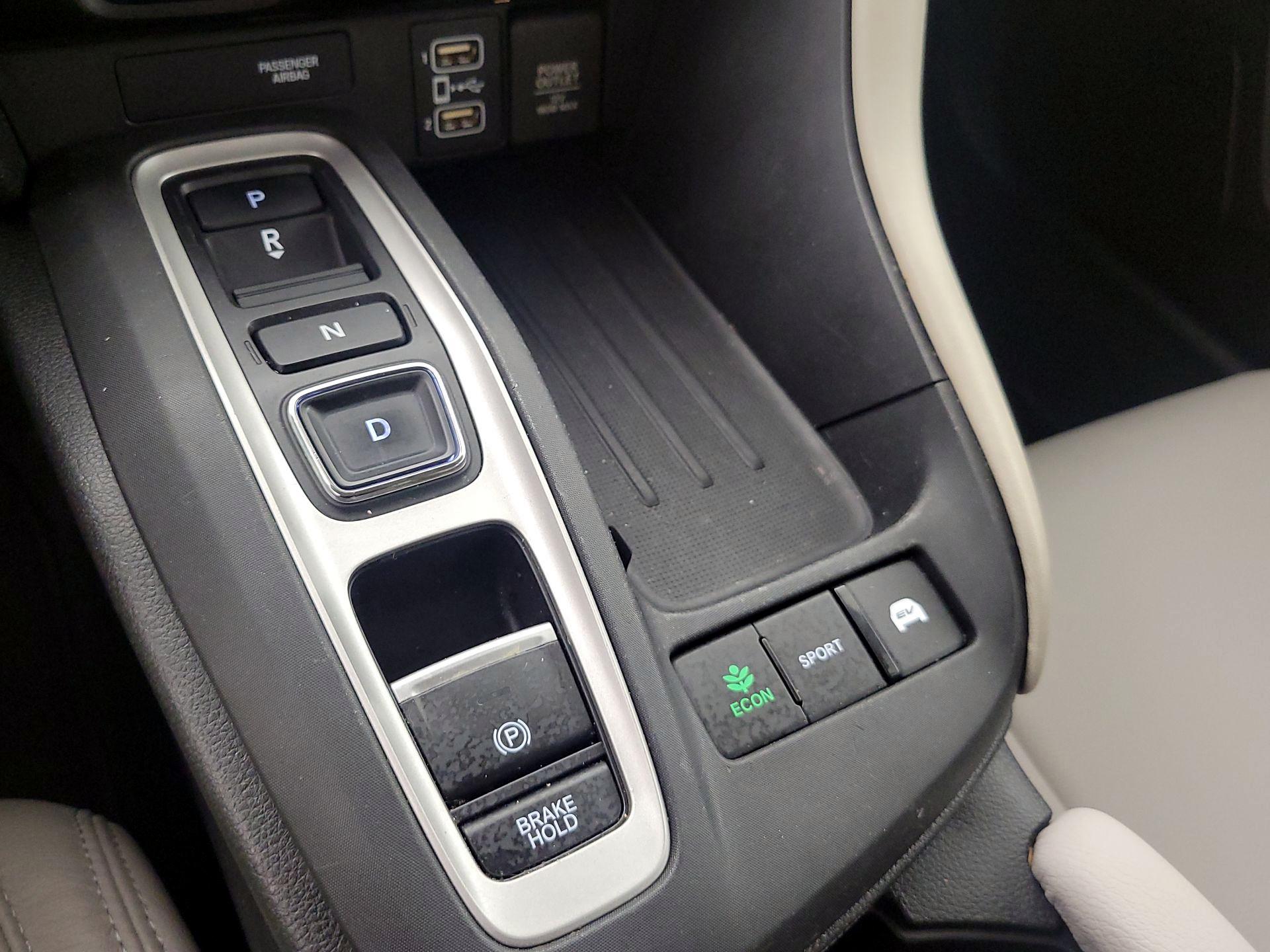 Thumbnail: 2019 Honda Insight - 17
