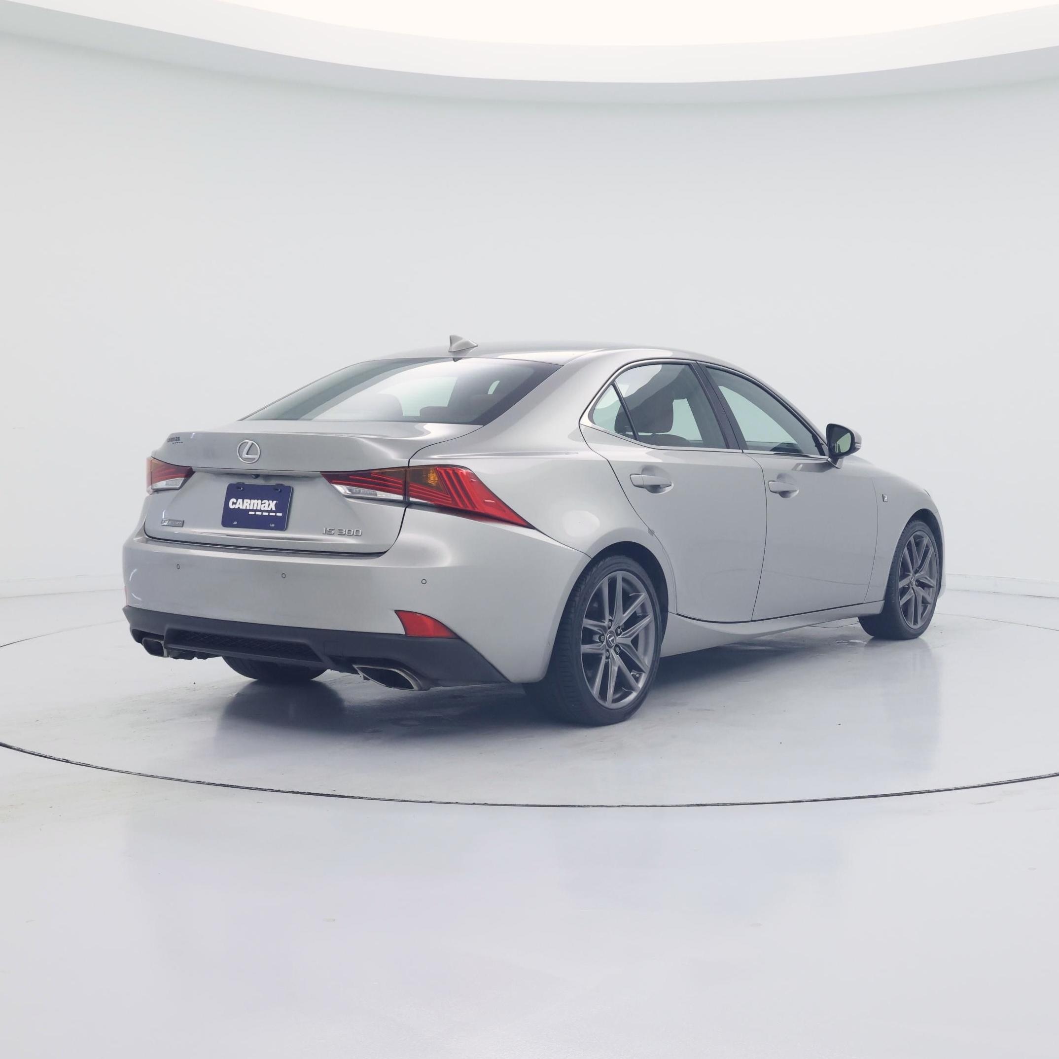 Thumbnail: 2019 Lexus IS - 8