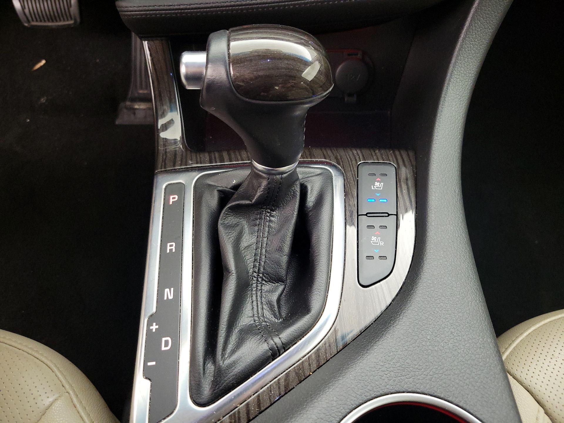 Thumbnail: 2014 Kia Optima - 18
