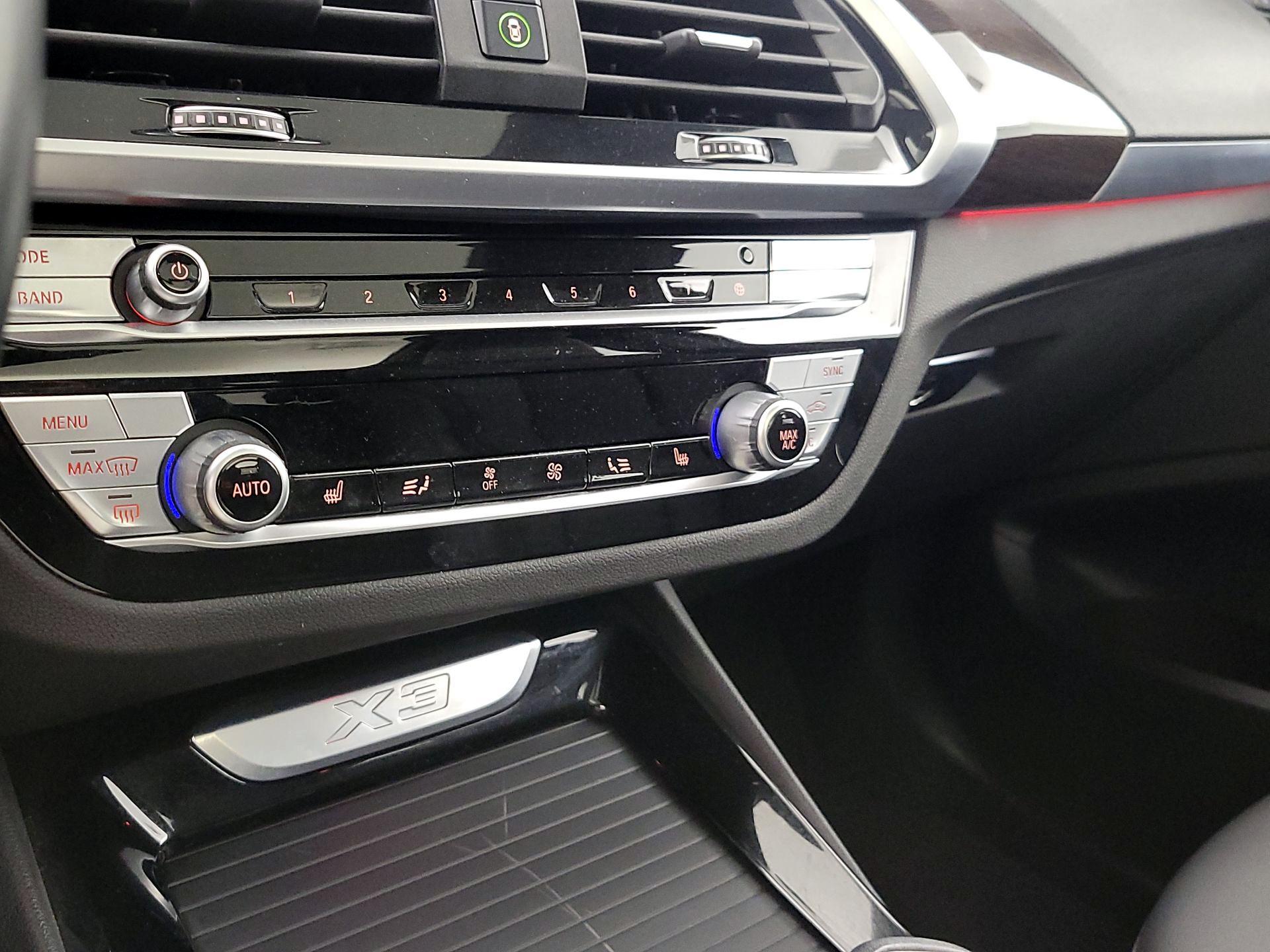 Thumbnail: 2021 BMW X3 - 17