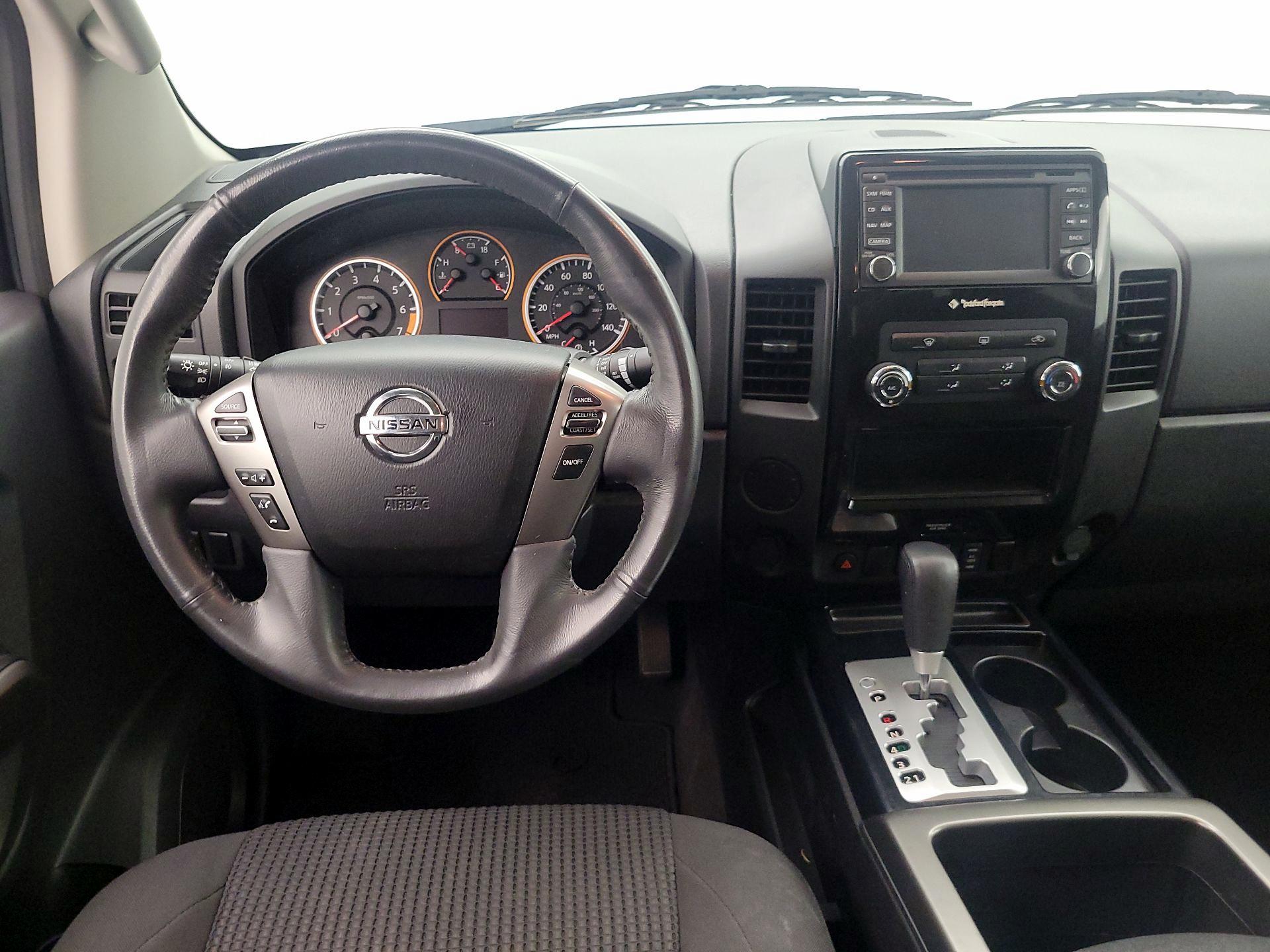 Thumbnail: 2015 Nissan Titan - 10