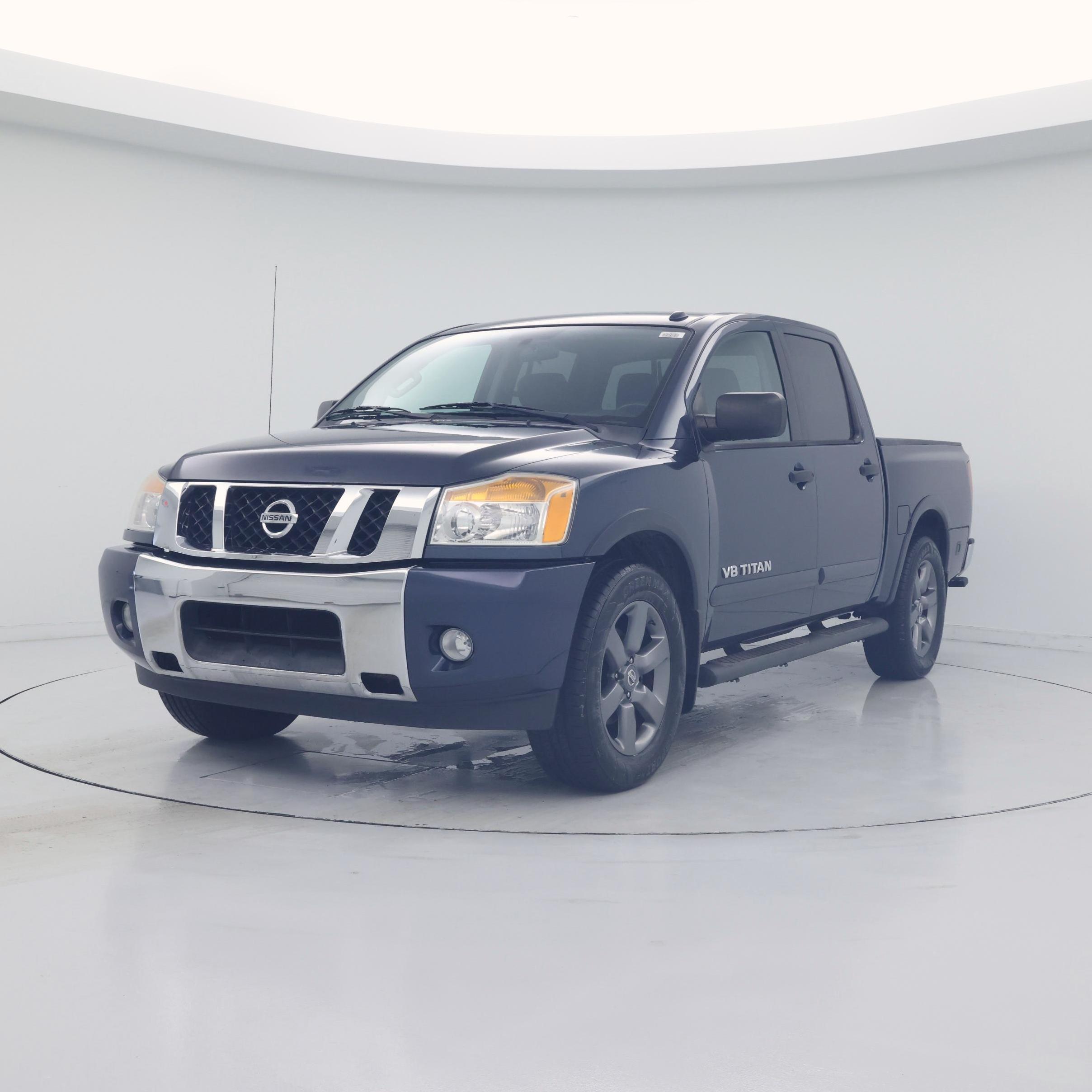 Thumbnail: 2015 Nissan Titan - 4