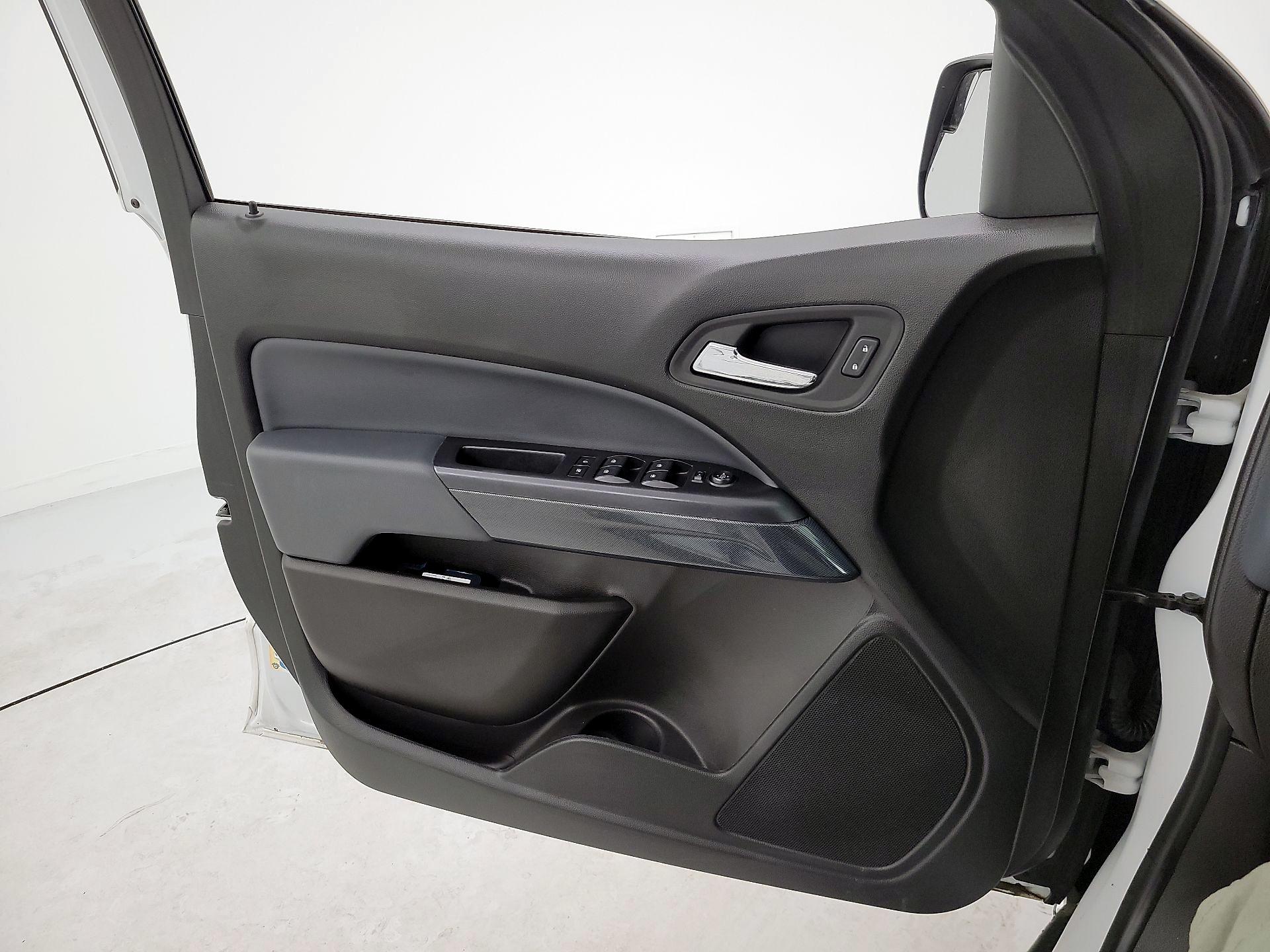 Thumbnail: 2021 Chevrolet Colorado - 12