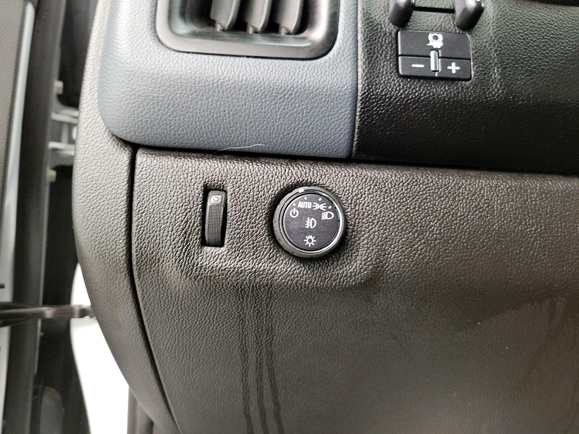 Thumbnail: 2021 Chevrolet Colorado - 13